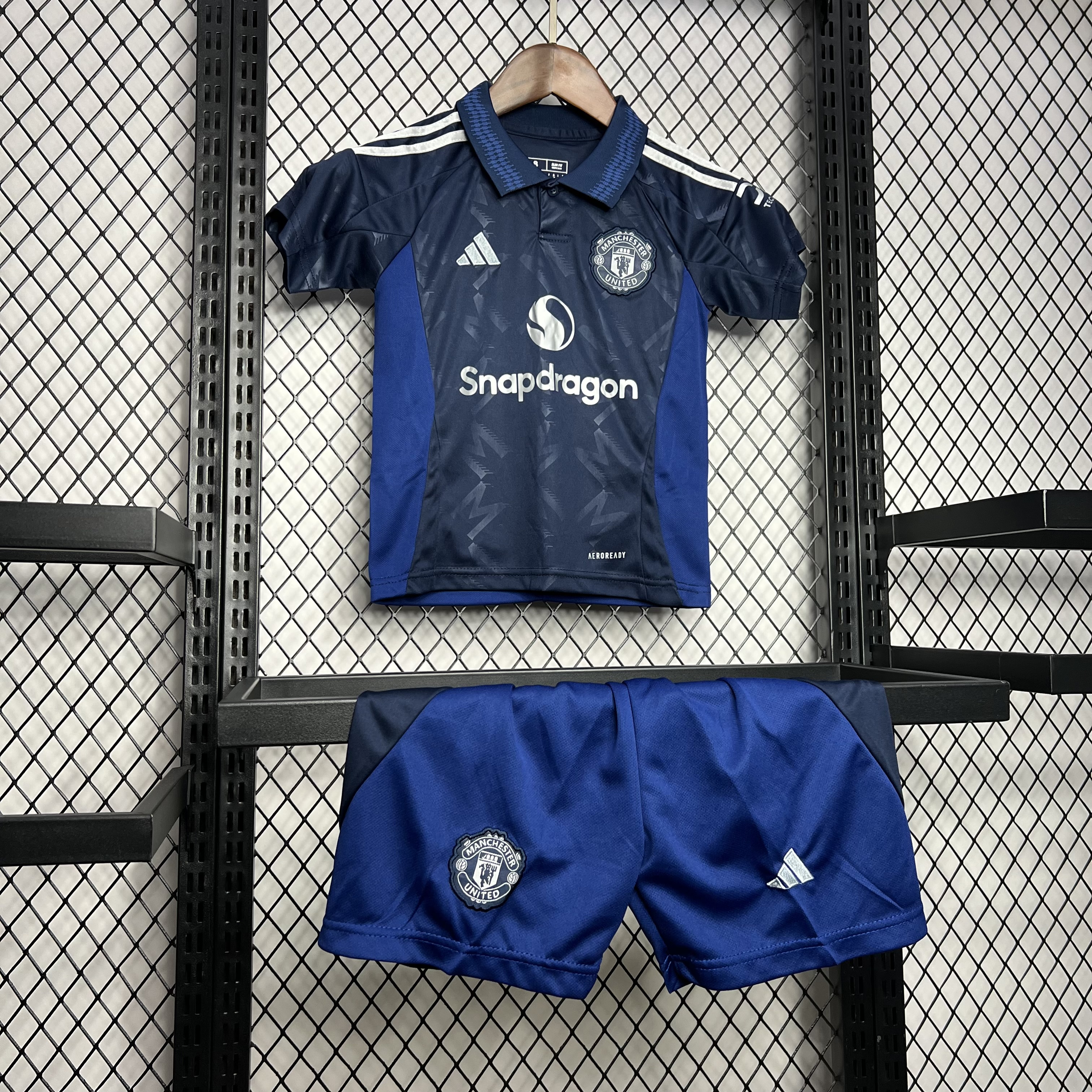 ManixJersey.com | Manchester United 24-25 Away Kids Kit -Customize Name, Number and Patch | Worldwide Shipping