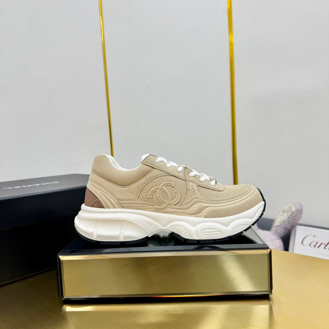 DAD SNEAKER IN TUSCAN BEIGE SUEDE AND BREATHABLE MESH、mysite、Cacoeks