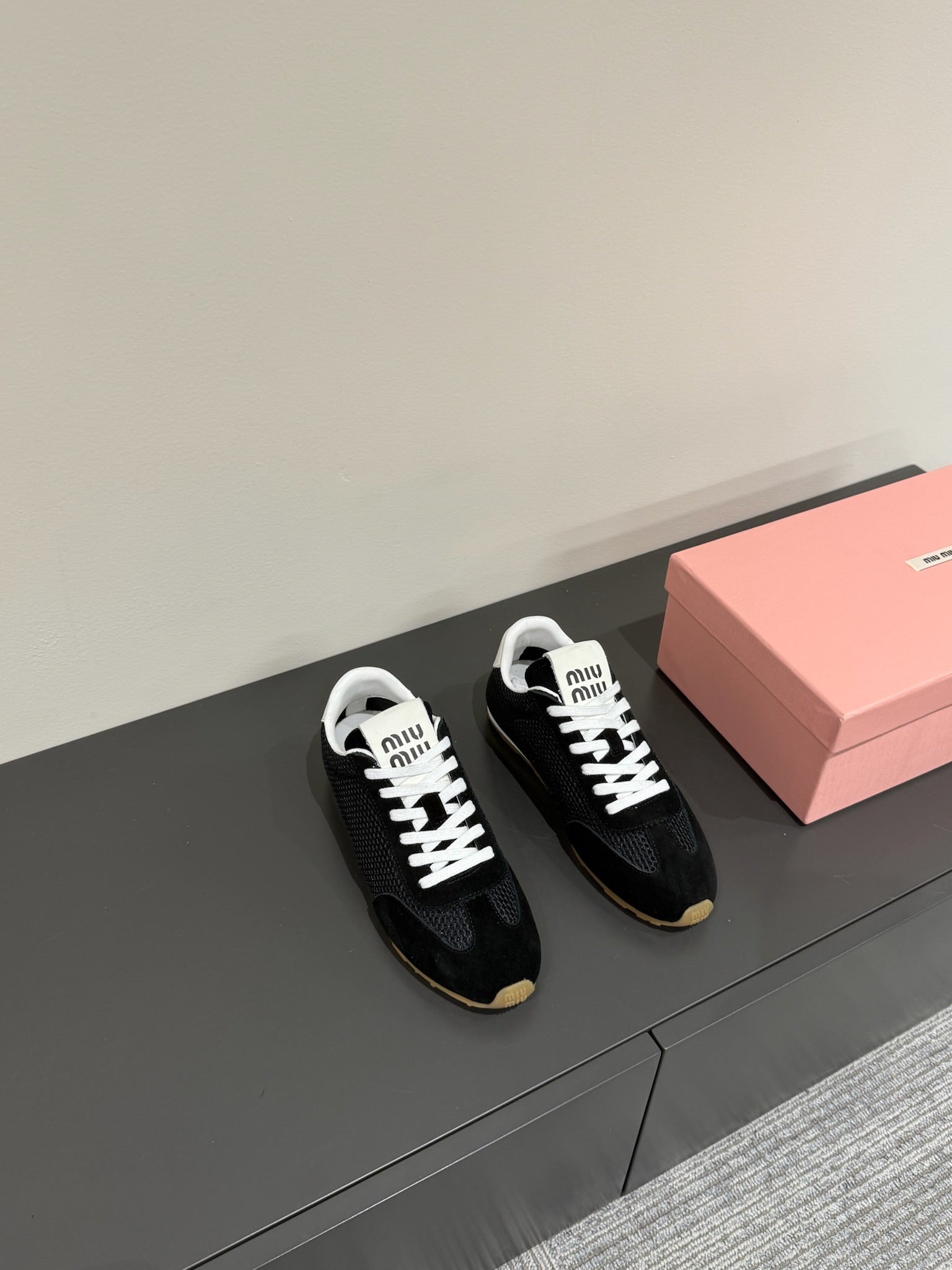 RETRO SNEAKERS IN BLACK MESH AND SUEDE、mysite、Cacoeks