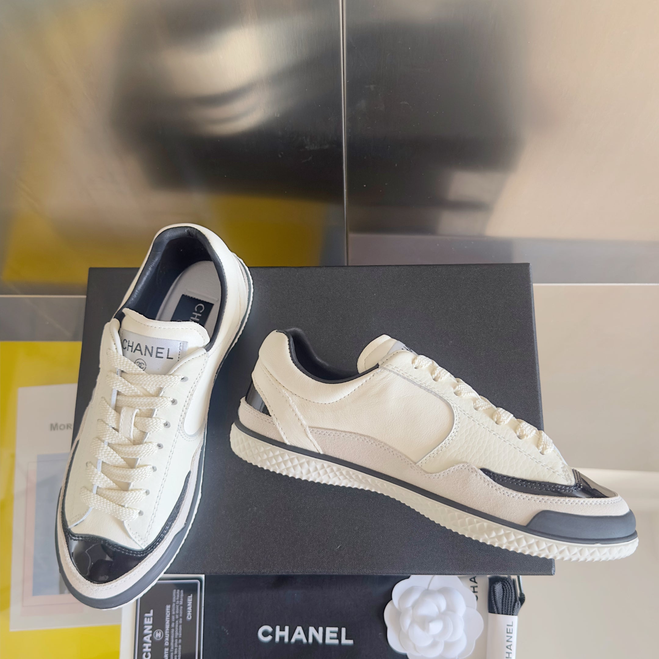 CHANEL 25S SNEAKERS WITH PATENT TOE 20MM IN WHITE CALFSKIN、mysite、Cacoeks