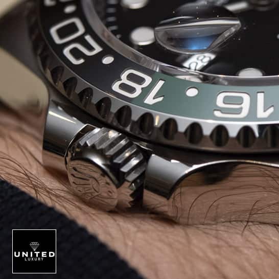 Rolex Submariner 126610LV Sprite Jubilee Replica 5 Rolex Gmt-Master II Sprite Replica Push button and above the wrist