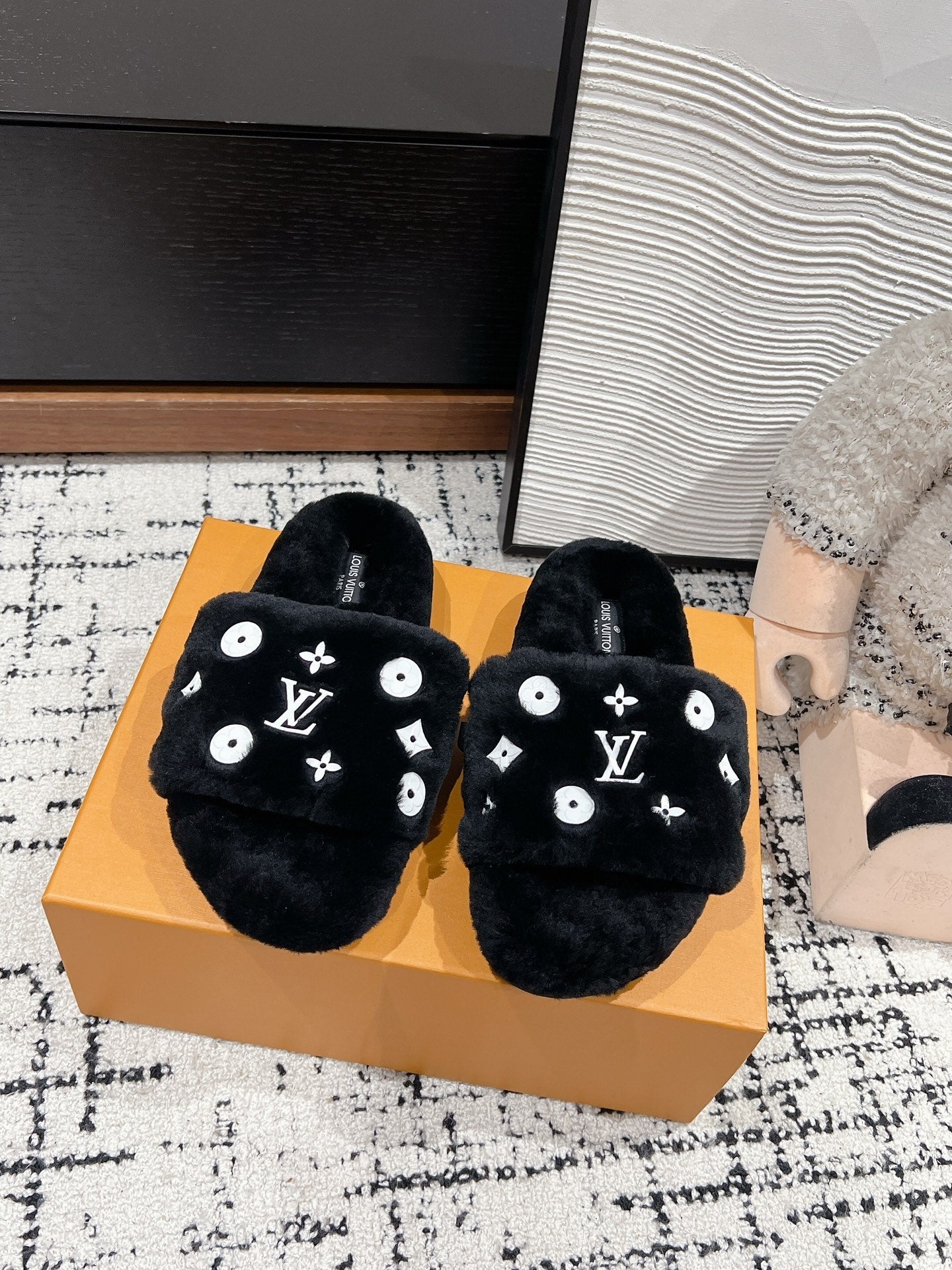 SLIPPER IN BLACK WOOL、mysite、Cacoeks