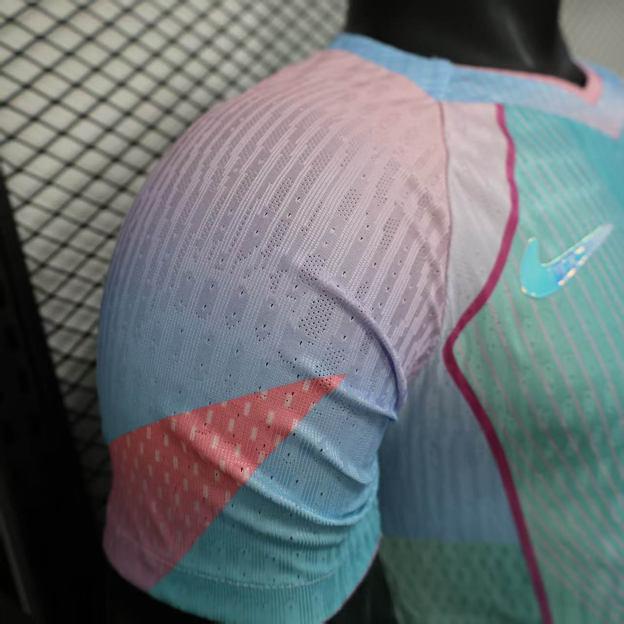 2025/2026 Player Version Barcelona Concept Pink Blue Gradient Football Shirt 1:1 Thai Quality:football jersey mysite: unitedjerseyfootball 邓江浪:football