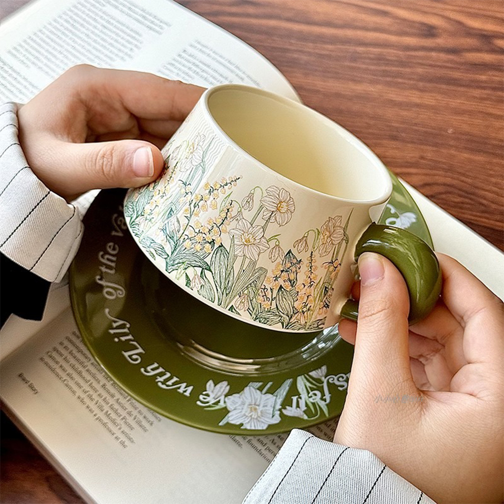 GEEK BAR-https://www.hot-toy.com/