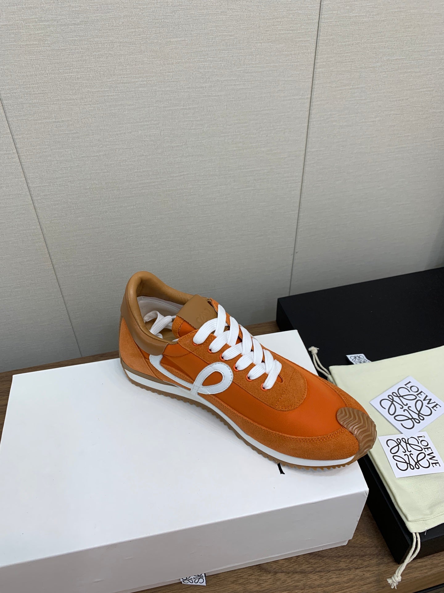 LW FLOW RUNNER SNEAKER ORANGE SUEDE、mysite、Cacoeks