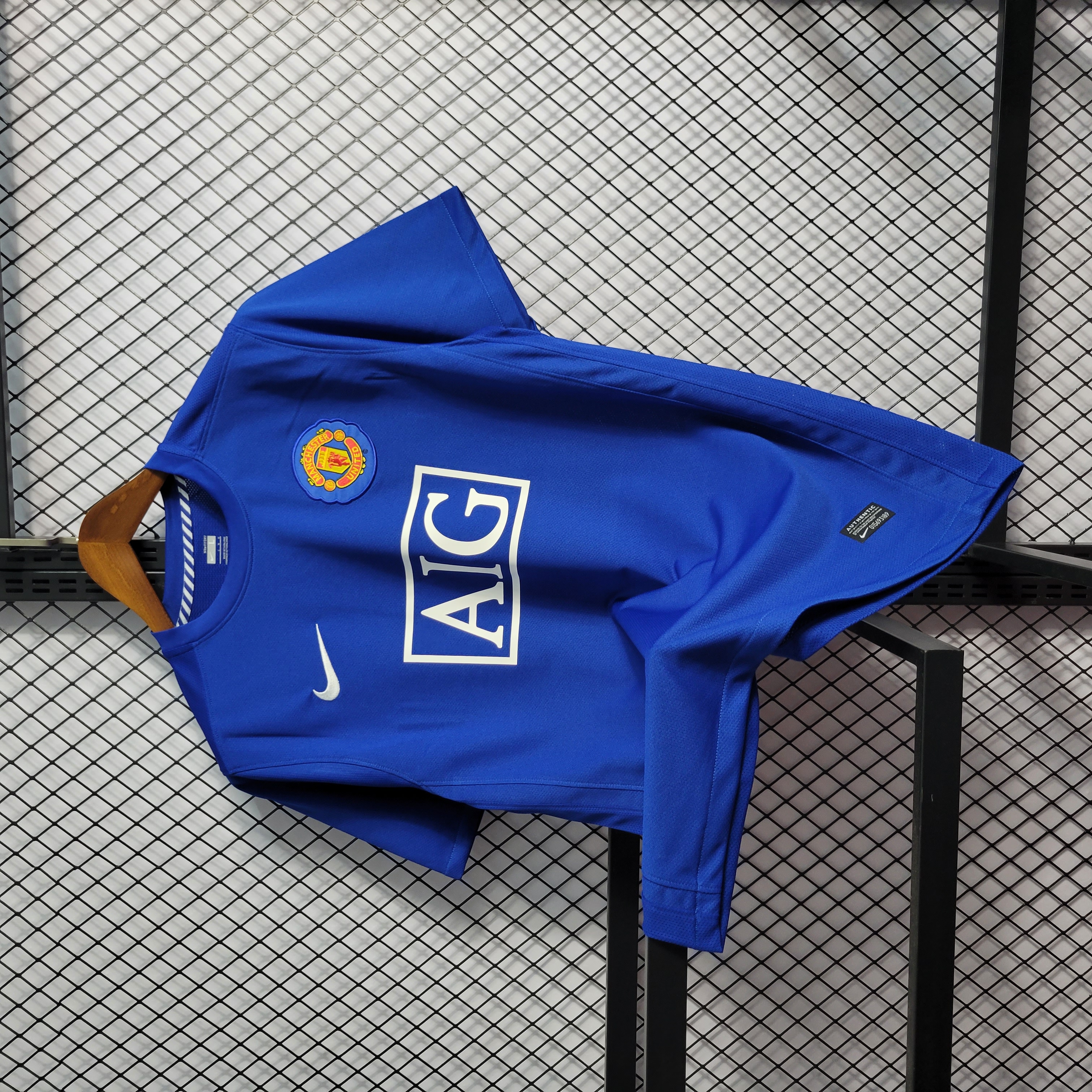 ManixJersey.com | Retro Manchester United 08-09 Third Jersey -Customize Name, Number and Patch | Worldwide Shipping