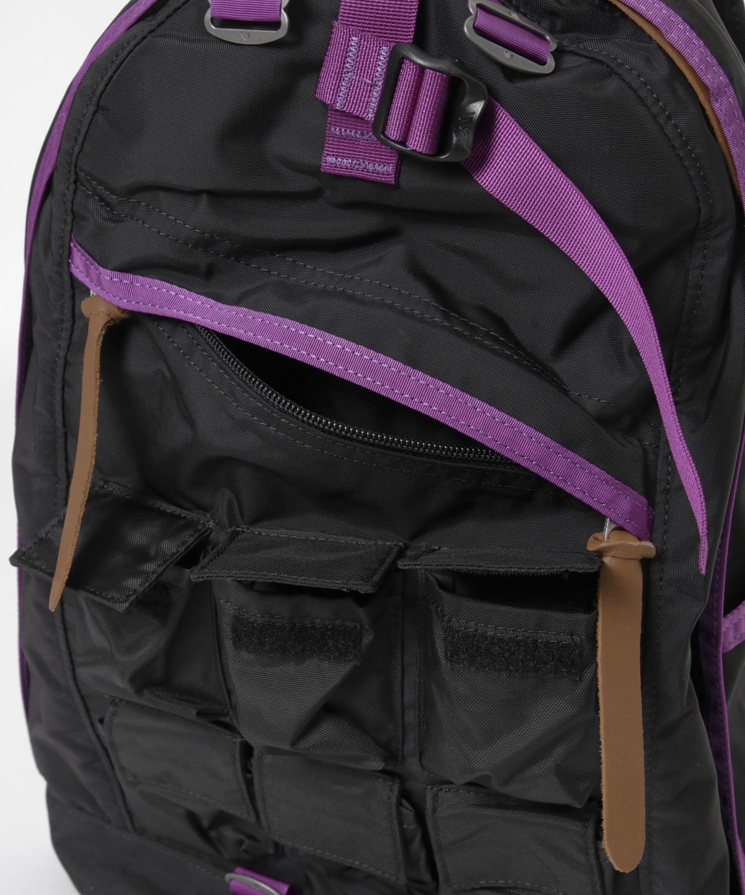 NEXUSVII. x GREGORY DAYPACK PARASITE