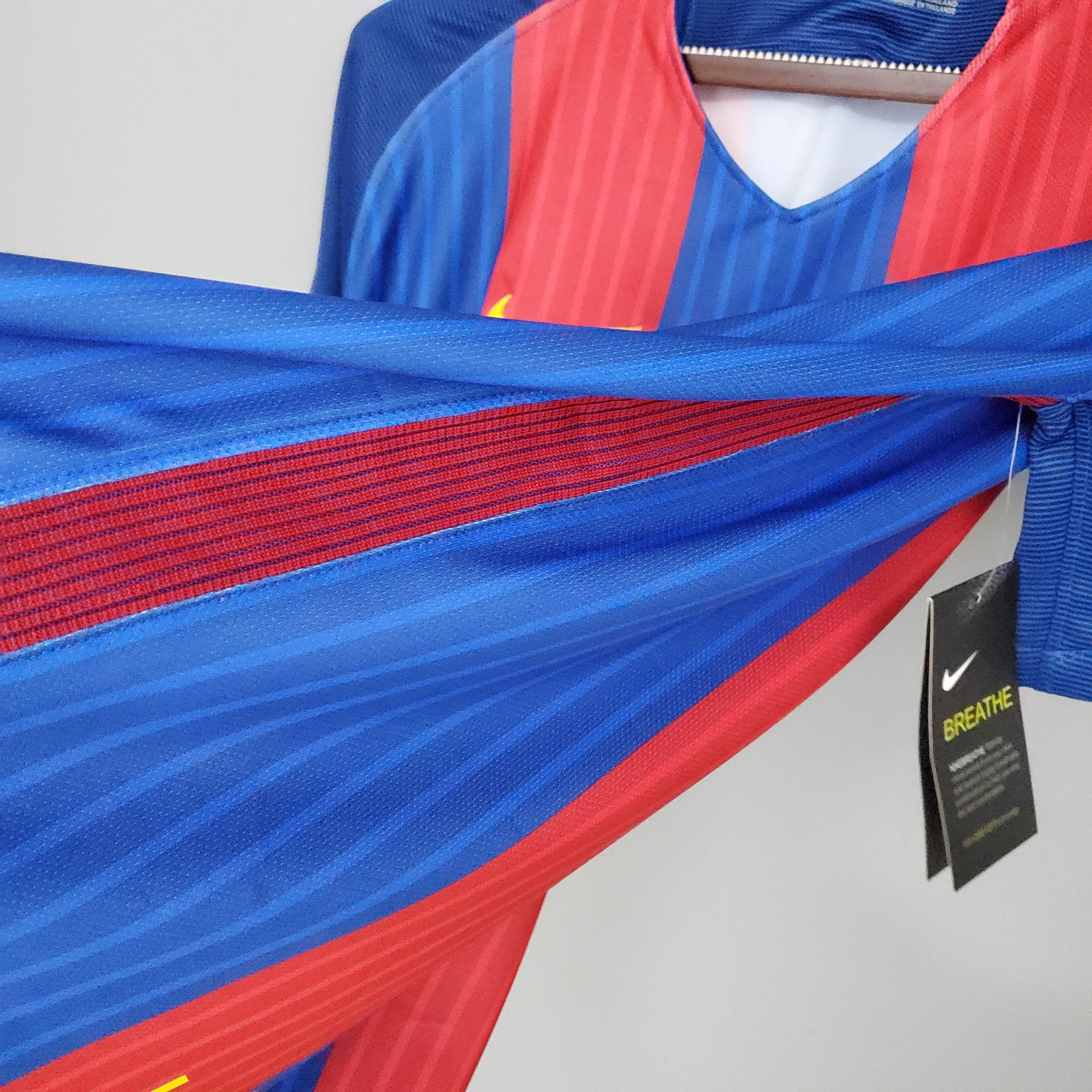2016/2017 Retro Barcelona Football Shirt Home 1:1 Thai Quality:football jersey mysite: unitedjerseyfootball 邓江浪:football