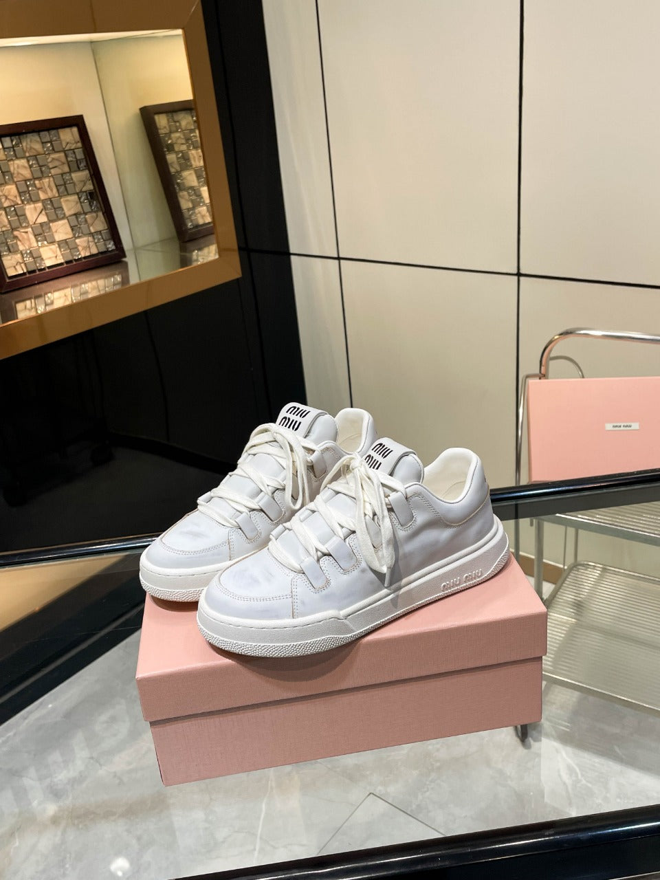 SKATEBOARD SNEAKERS IN OFF WHITE BLEACHED CALFSKIN、mysite、Cacoeks