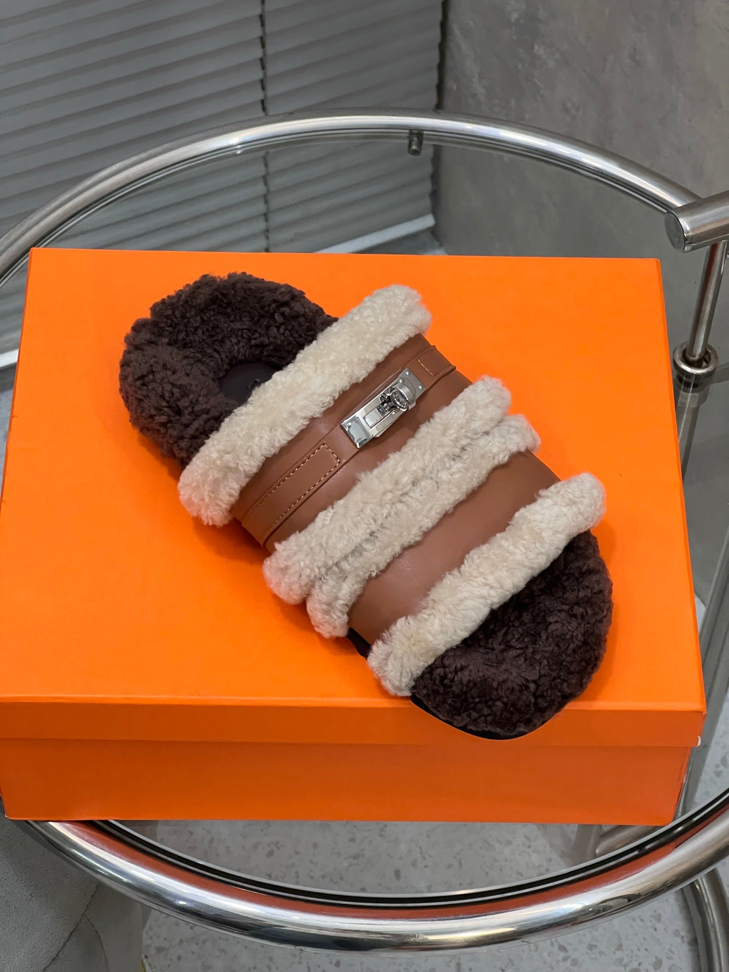 HM 25S SANDAL IN BEIGE WOOL AND BROWN LAMBSKIN WITH SILVER HARDWARE、mysite、Cacoeks