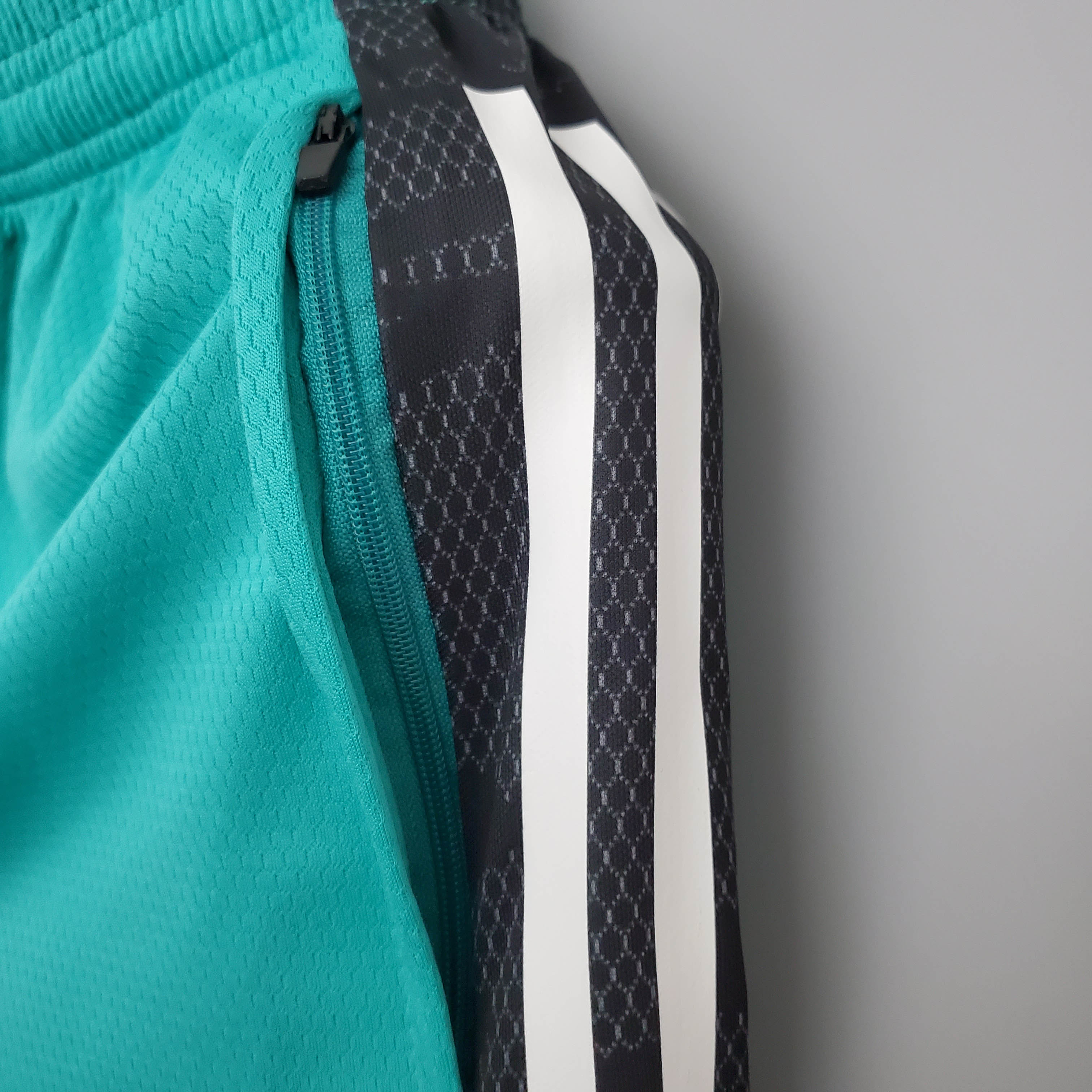 2021/2022 Real Madrid Training Suit Shorts Green:football jersey mysite: unitedjerseyfootball 邓江浪:football