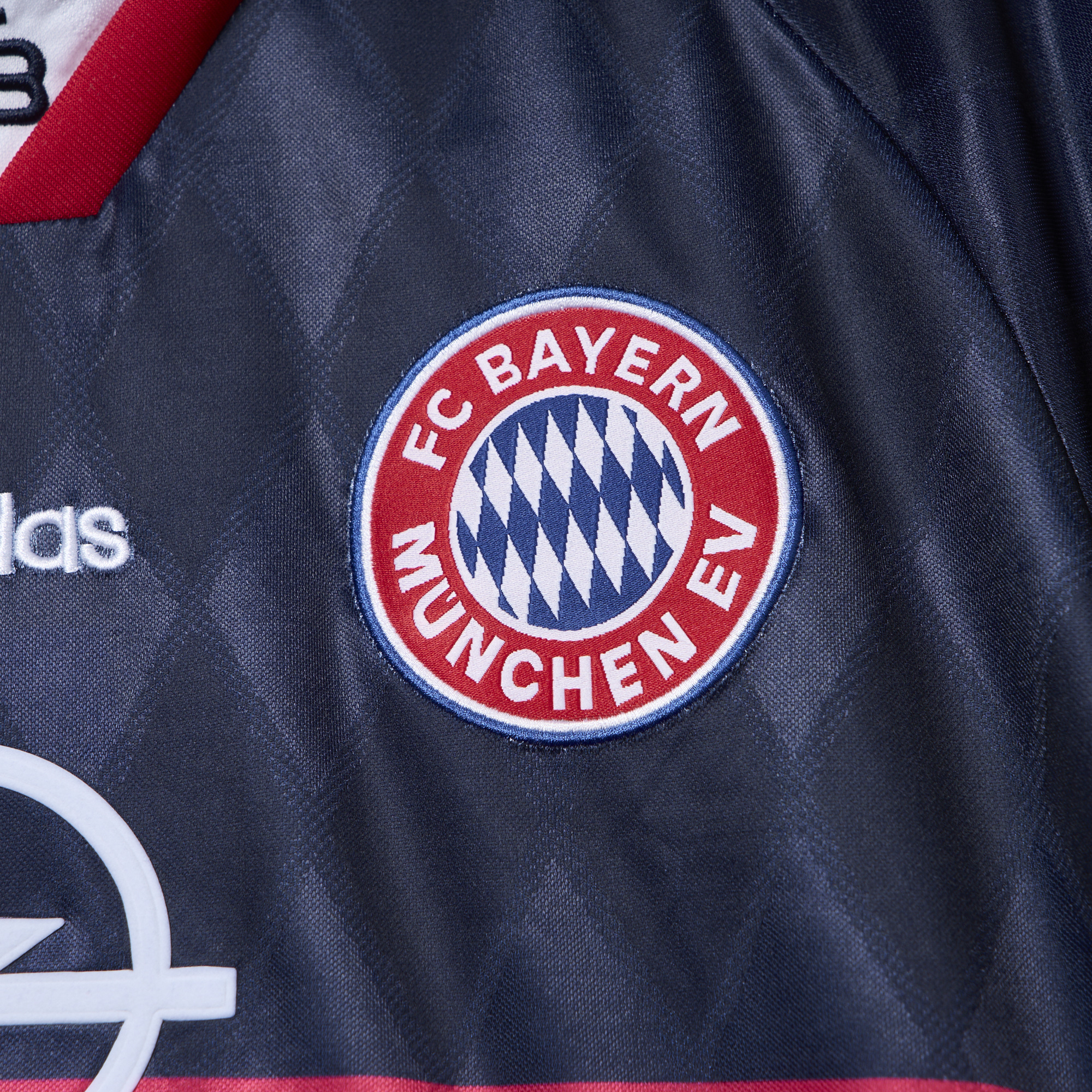 ManixJersey.com | Retro Bayern Munich 1997-99 Home Stadium Jersey -Customize Name, Number and Patch | Worldwide Shipping
