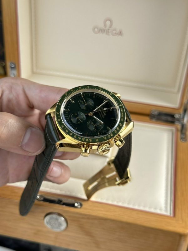 Đồng Hồ Omega Speedmaster Moonwatch Replica 11 Mặt Xanh Lá RM Factory 44mm (2)