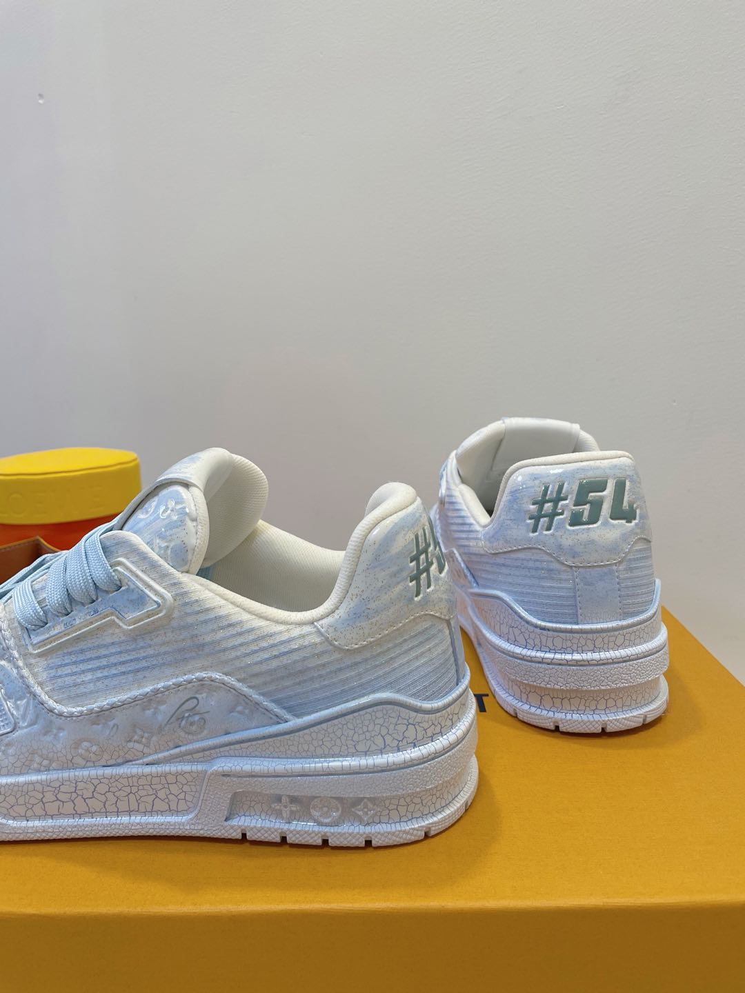 LV TRAINER MAXI SNEAKER IN WHITE MIX LIGHT BLUE EMBOSSED CALFSKIN、mysite、Cacoeks