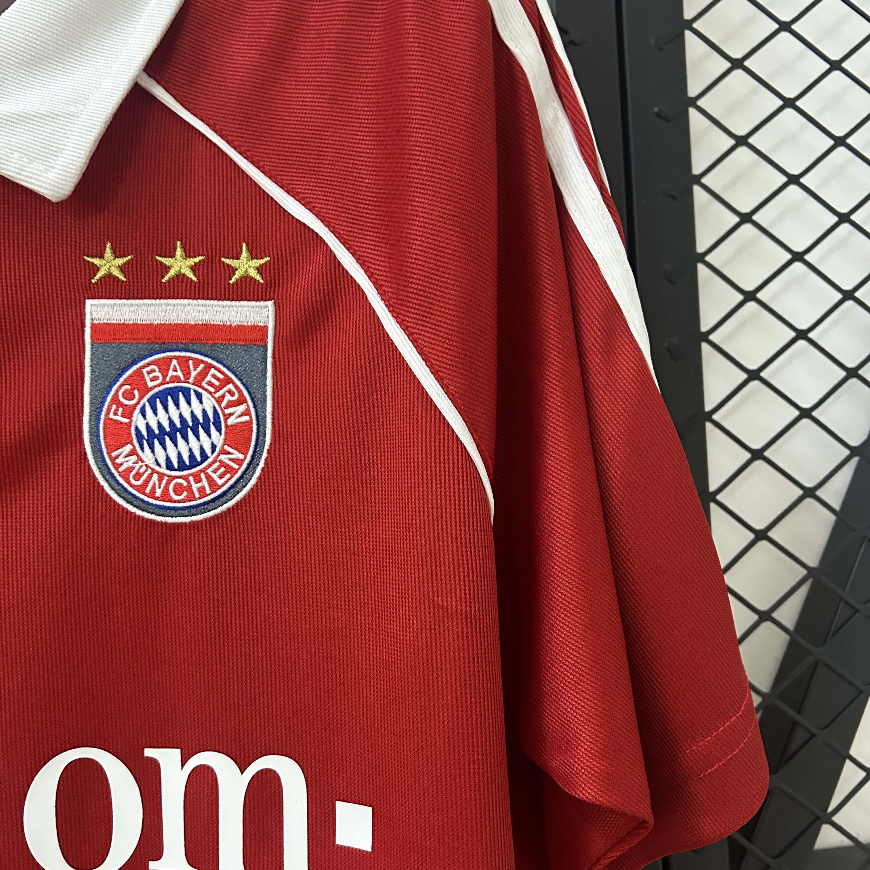 2005/2006 Retro Bayern Munich Home Football Jersey 1:1 Thai Quality:football jersey mysite: unitedjerseyfootball 邓江浪:football