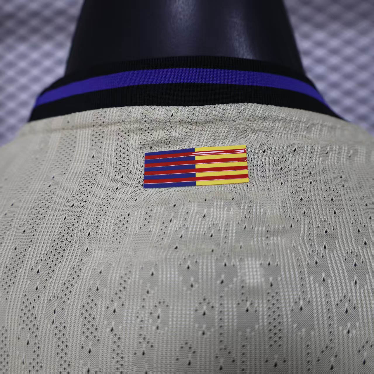 2025/2026 Player Version Long Sleeve Barcelona Away Football Shirt 1:1 Thai Quality:football jersey mysite: unitedjerseyfootball 邓江浪:football