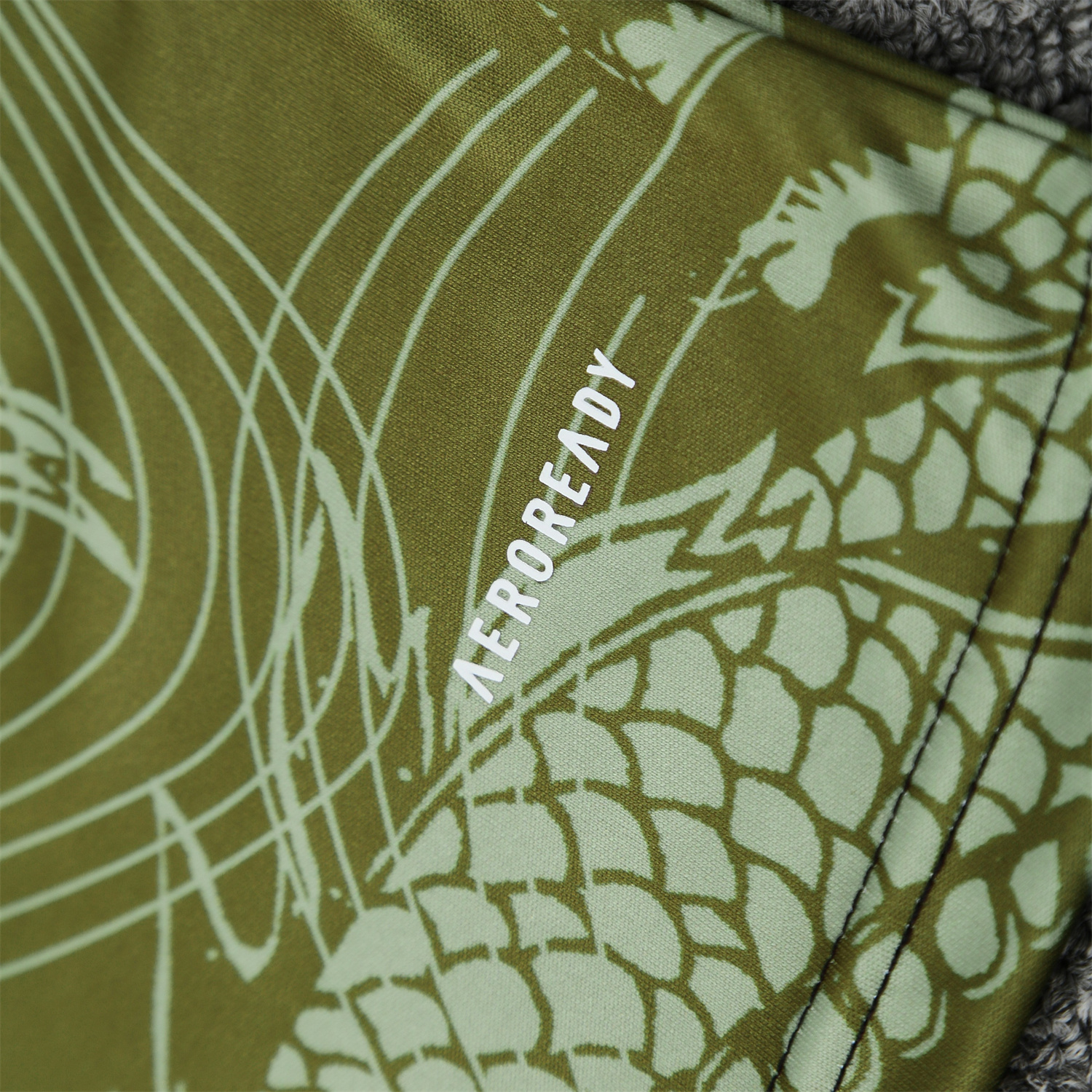 UltraTrikot-Real Madrid 25-26 Vest Training Set - Green-Black Dragon Vest & Black-White Shorts