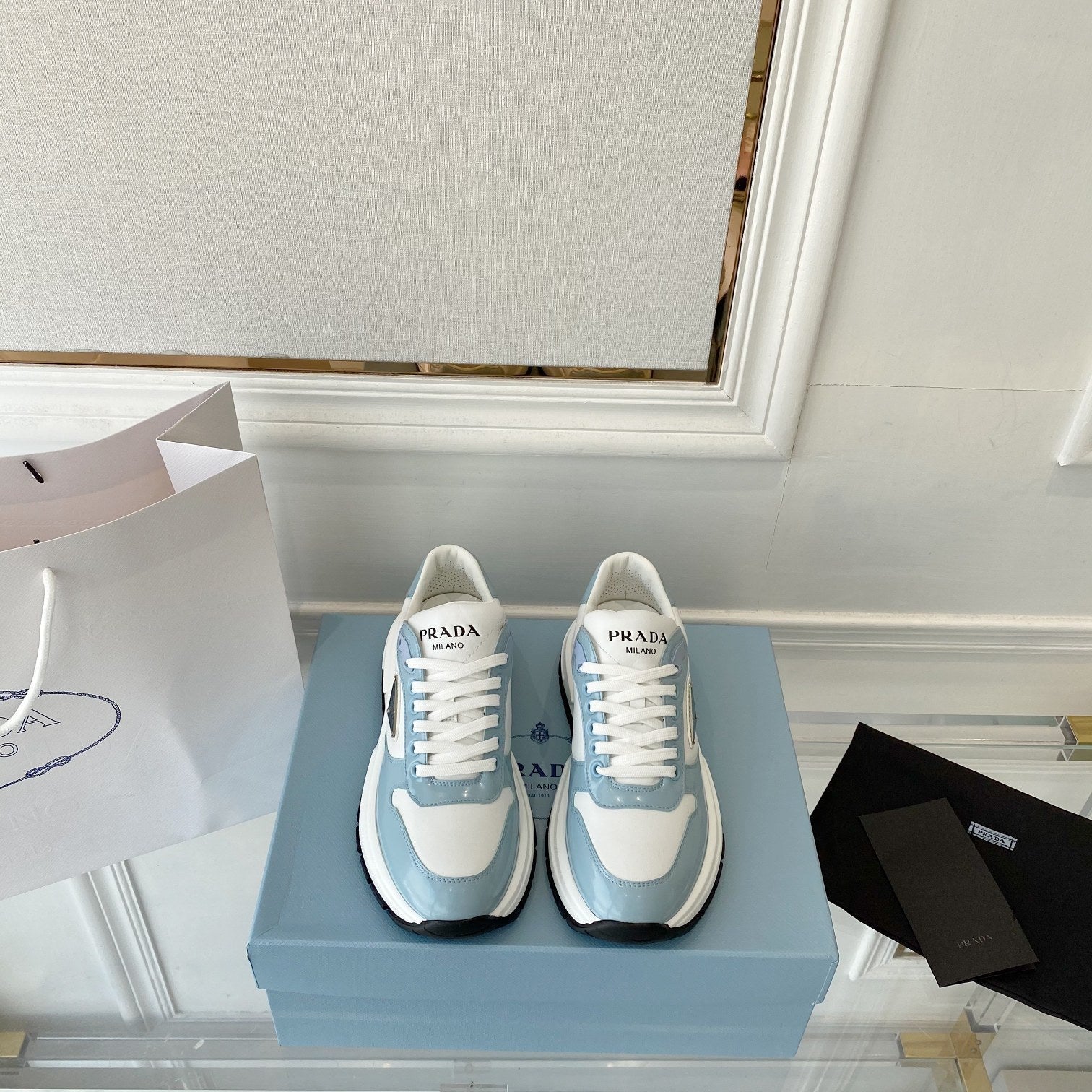 PRADA 25S THICK SOLE SNEAKER IN WHITE AND LIGHT BLUE CALFSKIN、mysite、Cacoeks