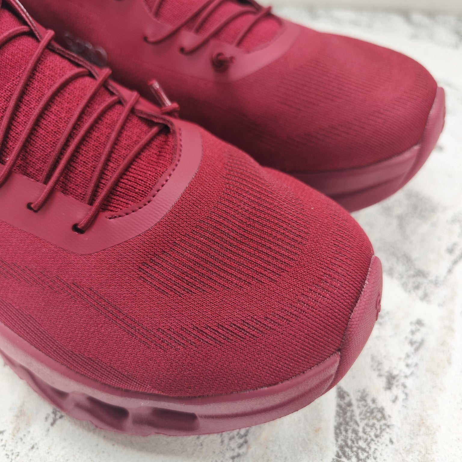 CLOUDTILT SNEAKER IN JAM RED RECYCLED POLYESTER、mysite、Cacoeks