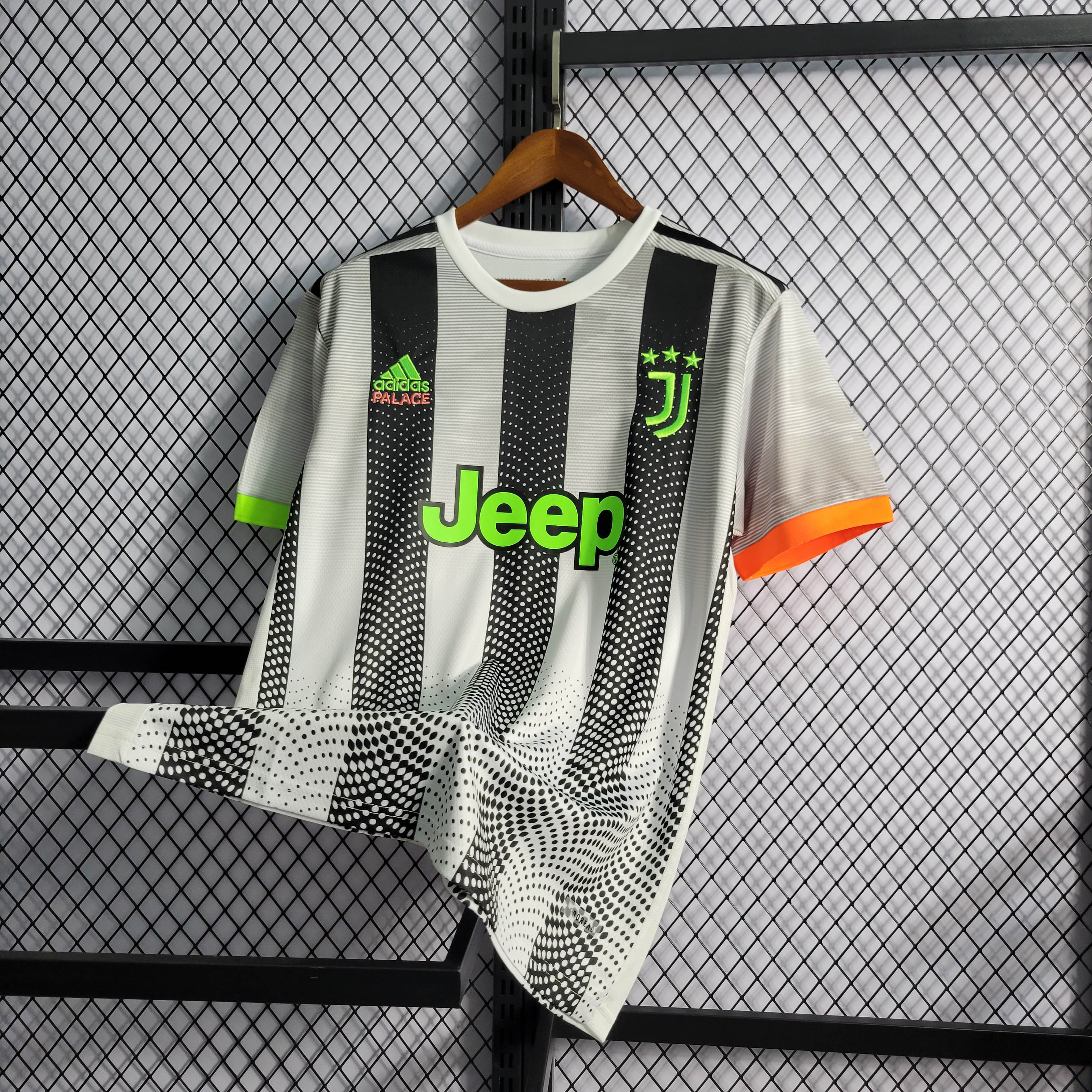 2019/2020 Retro Juventus Joint Edition Black and White Stripes Soccer Jersey 1:1 Thai Quality:football jersey mysite: unitedjerseyfootball 邓江浪:football