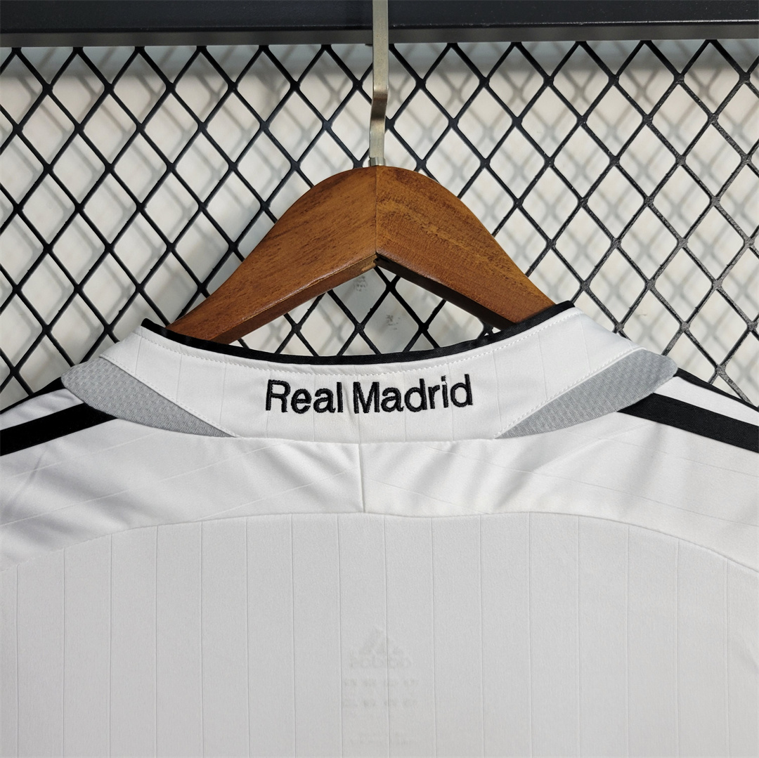 JerseysGala.com | Real Madrid Retro 06-07 Home Stadium Jersey -Customize Name, Number and Patch | Worldwide Shipping