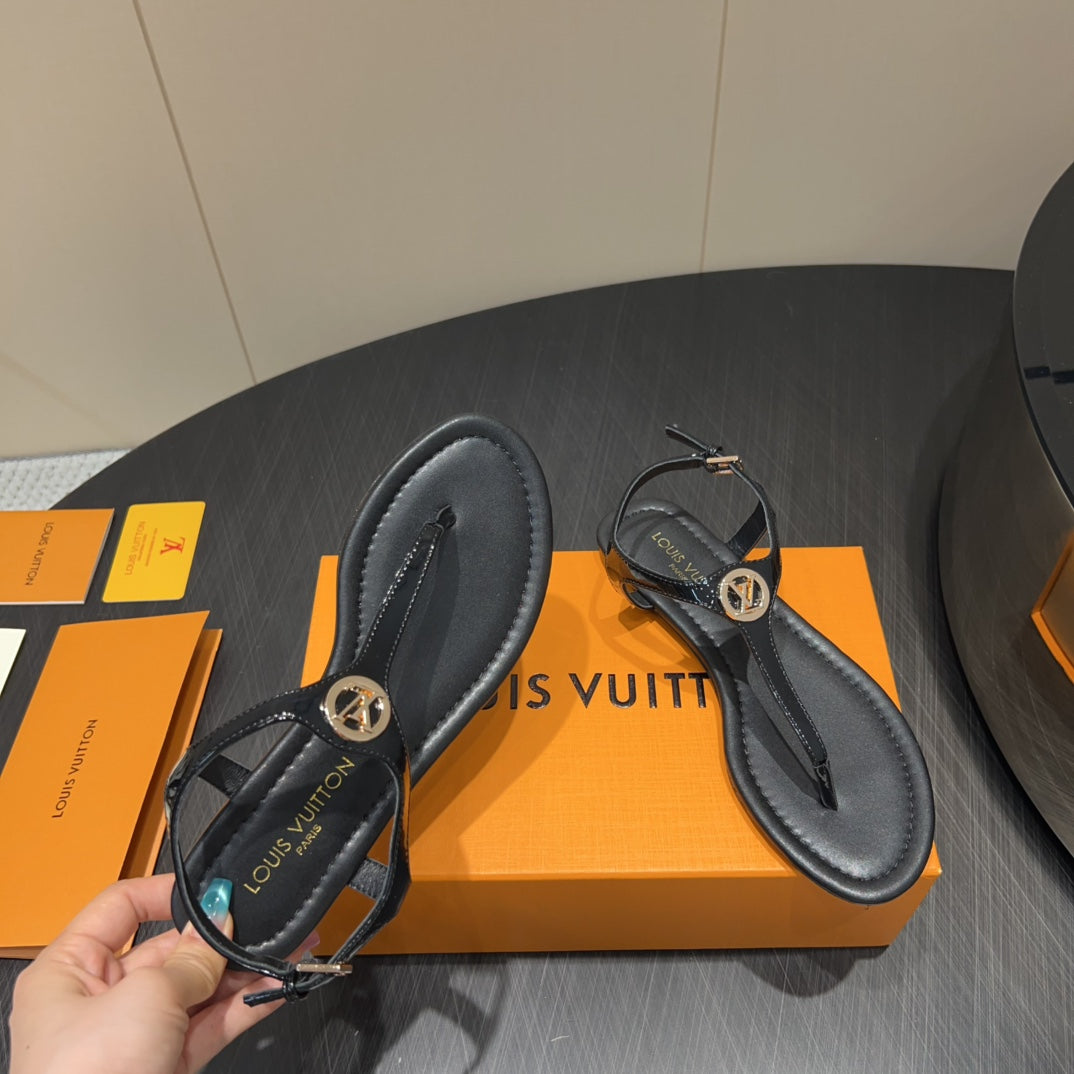LV THONG SANDALS 25S IN BLACK CALFSKIN WITH GOLD HARDWARE、mysite、Cacoeks