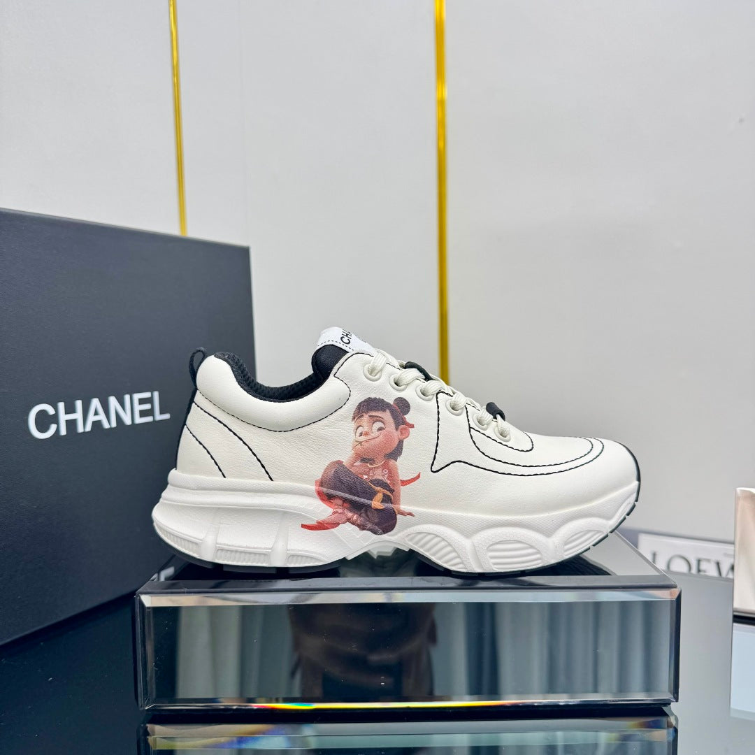 TRAINERS SNEAKER IN WHITE CALFSKIN WITH STICKER 238623、mysite、Cacoeks