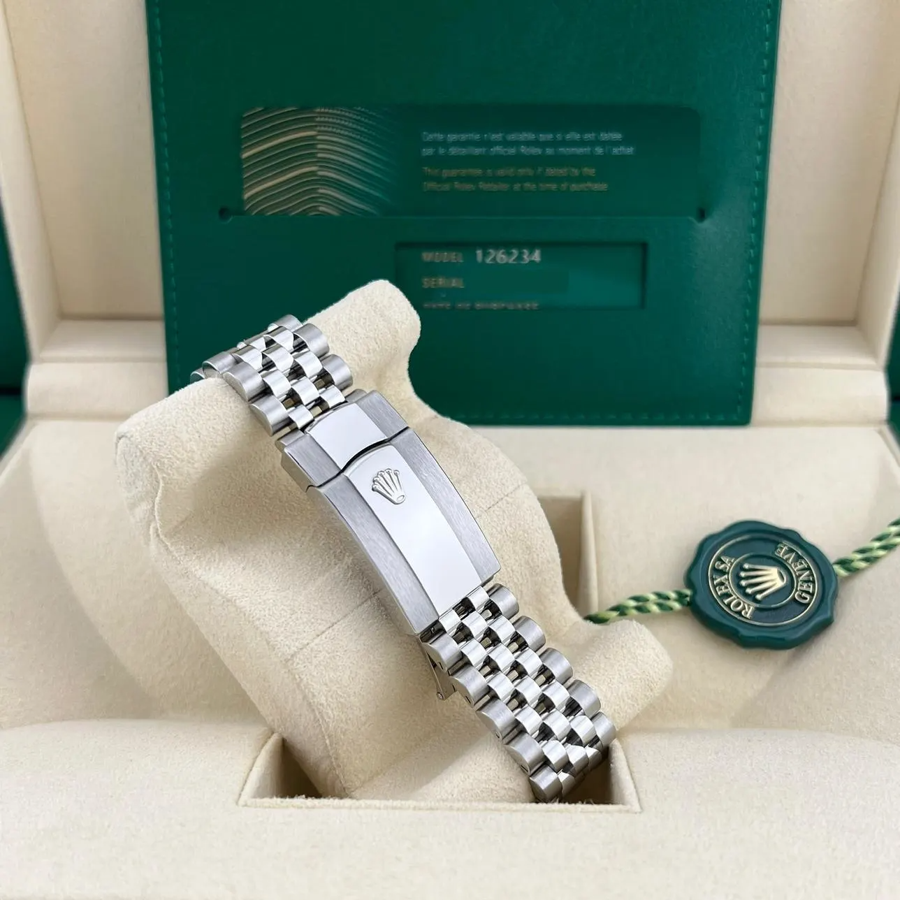 兼职  林炎: luxecystore