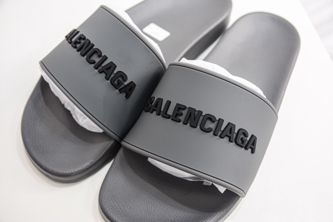 Balenciaga Pool Side Sandal in Grey、mysite、Cacoeks