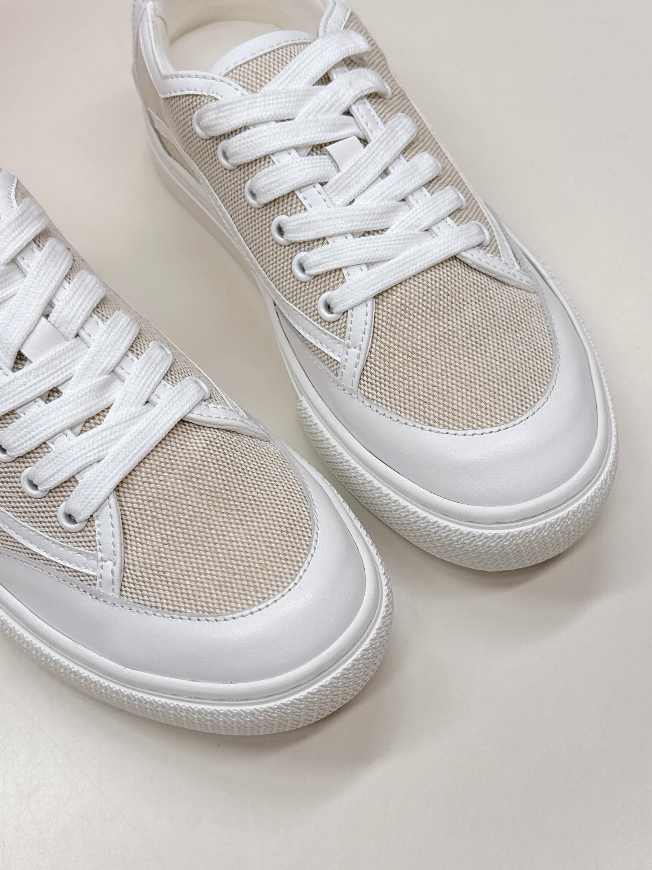 HM 25S SNEAKER LOW SPORTS IN BEIGE CANVAS MIX WHITE LAMBSKIN、mysite、Cacoeks