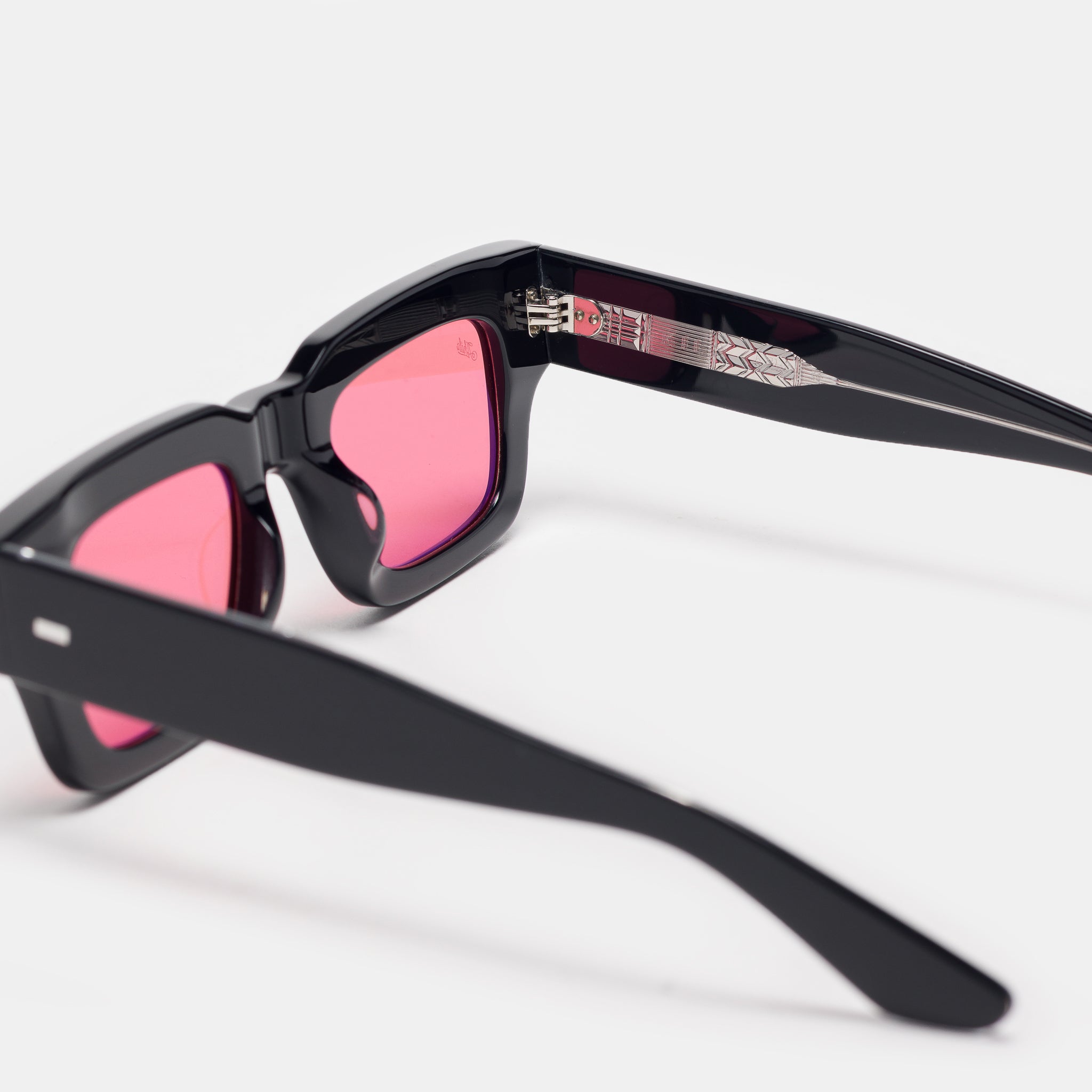 Ares Sunglasses in Black/Rose