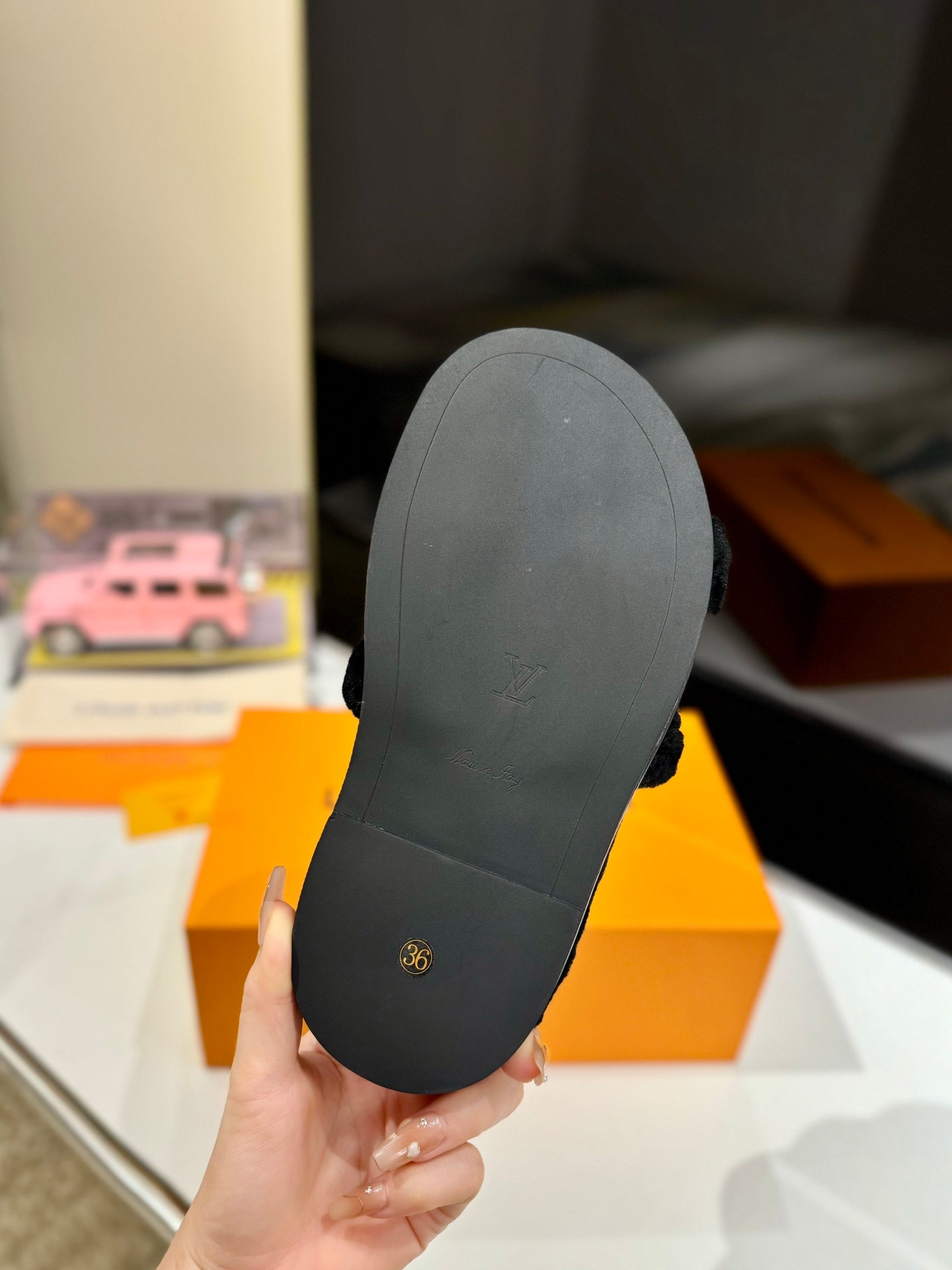 FURRY SLIPPER IN BLACK SHEARLING、mysite、Cacoeks