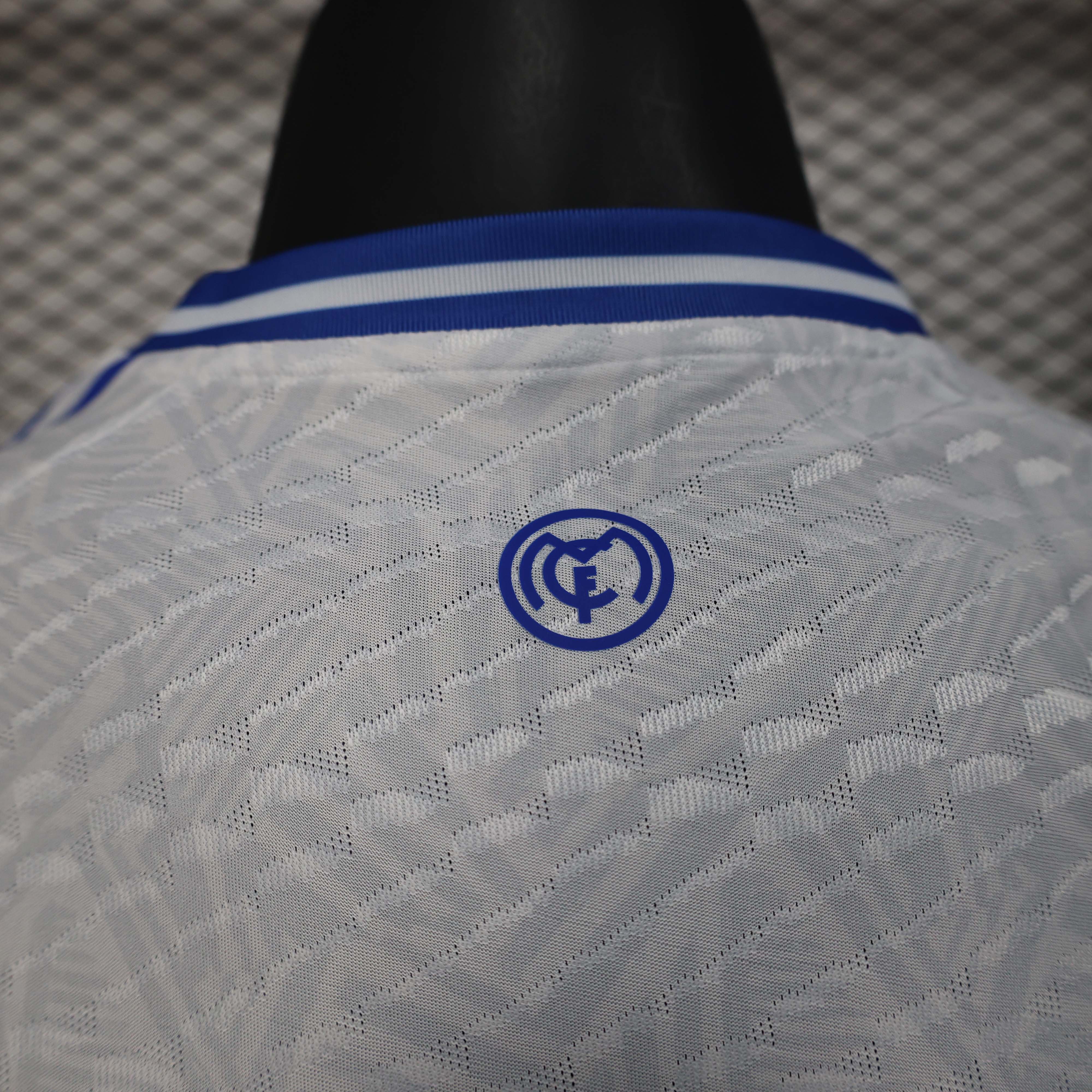 2025/2026 Player Version Real Madrid Special Edition White Football Shirt 1:1 Thai Quality:football jersey mysite: unitedjerseyfootball 邓江浪:football