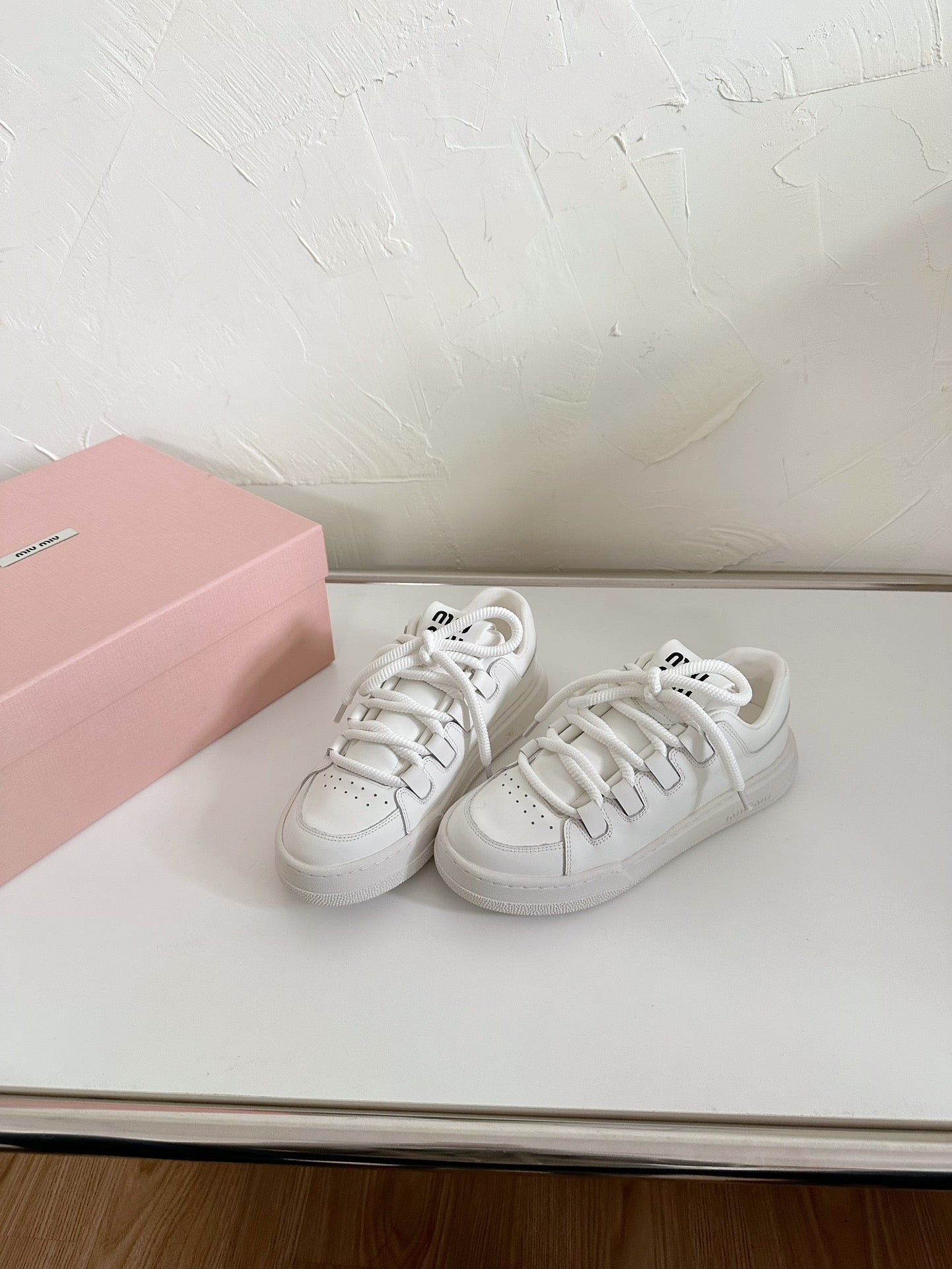 SNEAKERS SIMPLE DESIGN IN WHITE SHEEPSKIN、mysite、Cacoeks