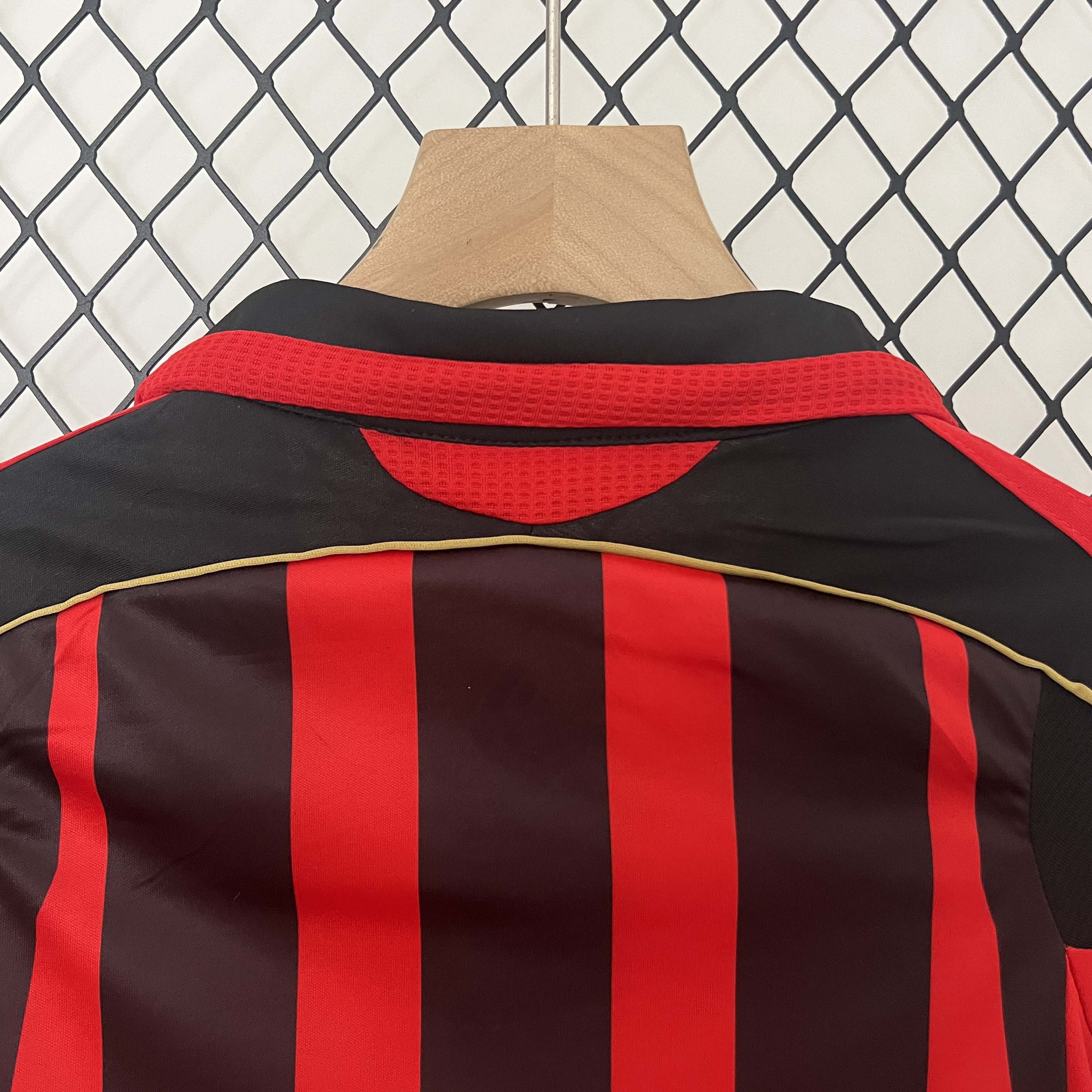 2006/2007 Retro AC Milan Home Soccer Jersey 1:1 Thai Quality Kids Size:football jersey mysite: unitedjerseyfootball 邓江浪:football