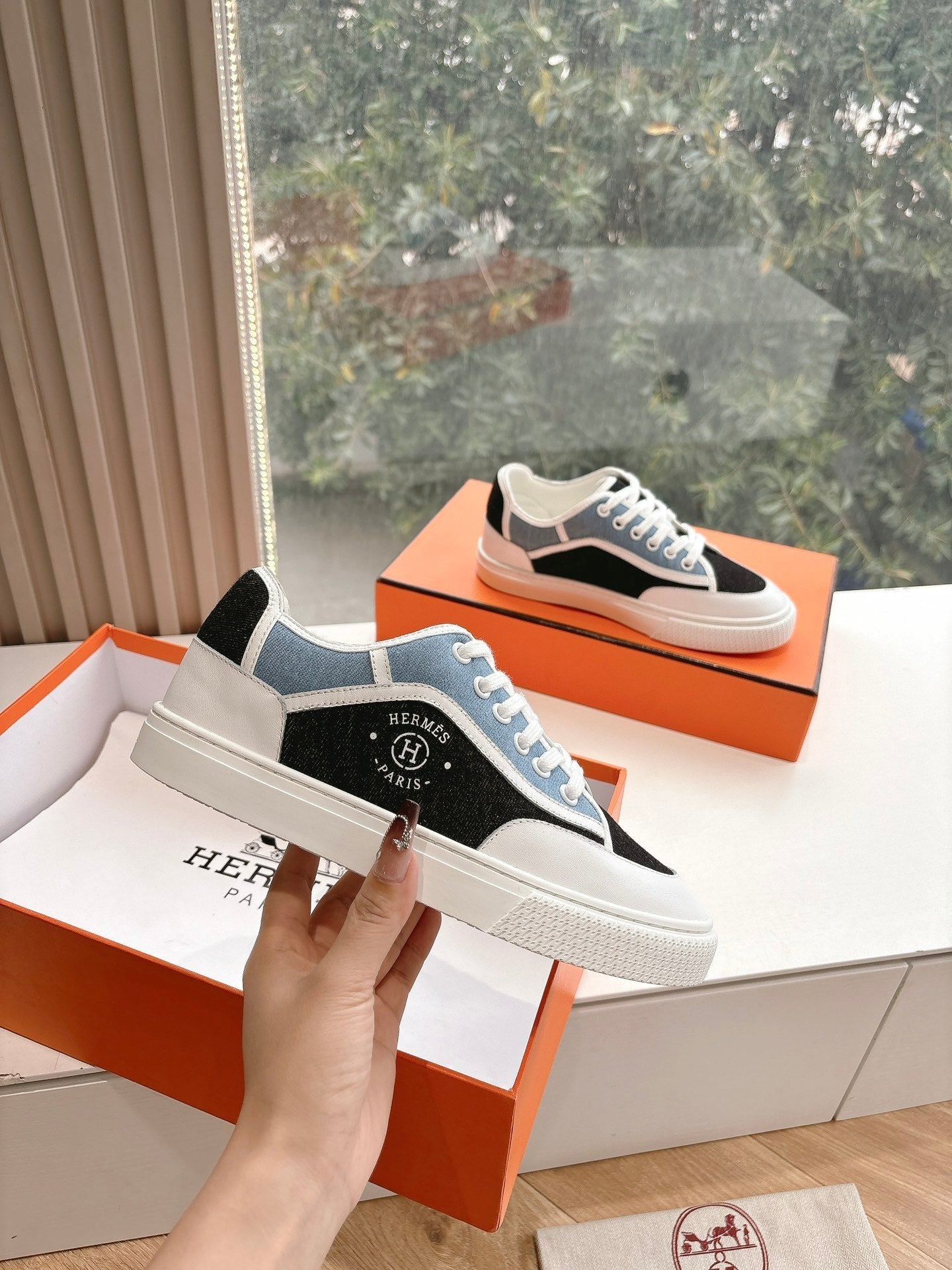 GET SNEAKER IN BLACK MIX LIGHT BLUE CANVAS AND CALFSKIN、mysite、Cacoeks