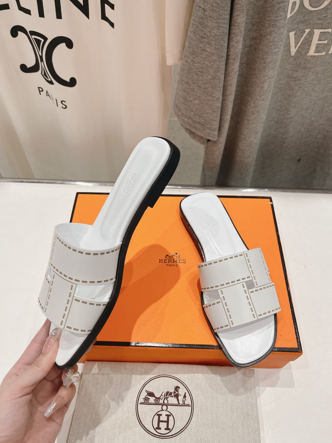 Idioma Sandal White Calfskin、mysite、Cacoeks