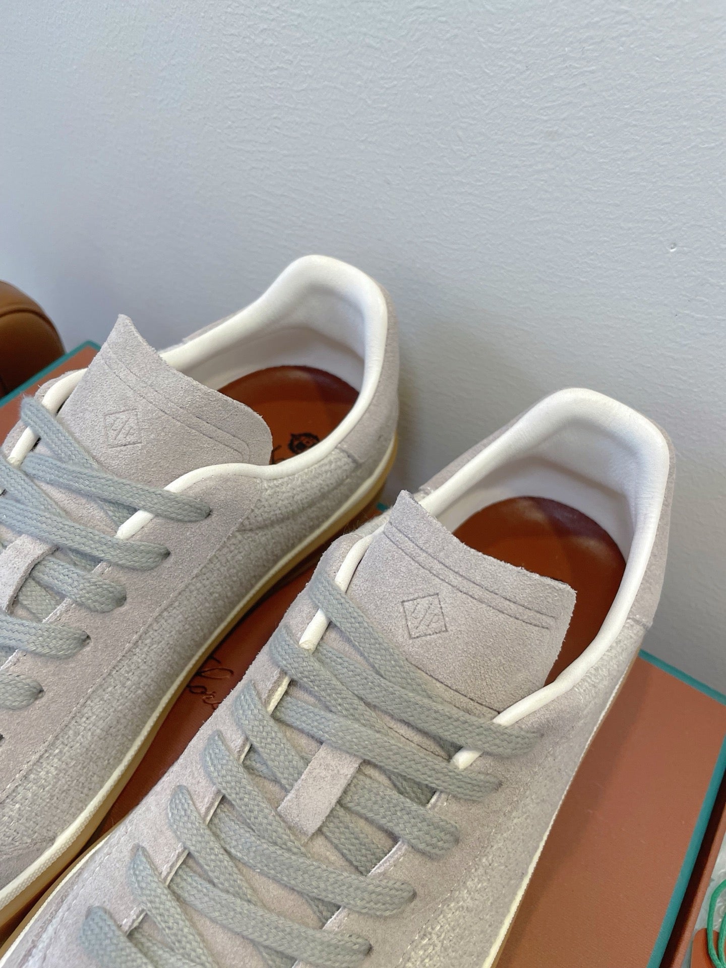 SNEAKERS IN METAL GREY SUEDE WITH CANVAS、mysite、Cacoeks