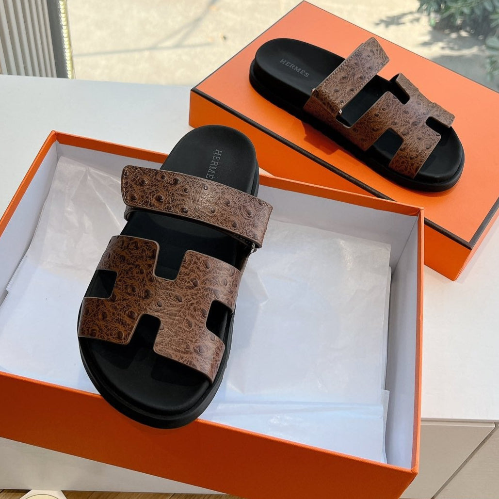 CHYPRE SANDAL IN CHOCOLATE BROWN GRAINED CALFSKIN、mysite、Cacoeks