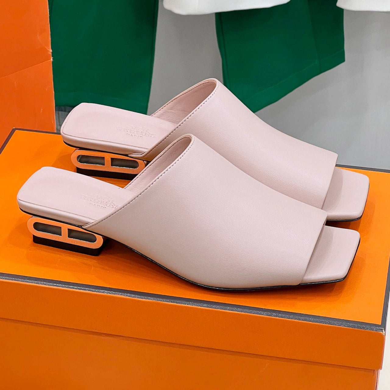 IDOLE SANDAL IN BABY PINK CALFSKIN、mysite、Cacoeks