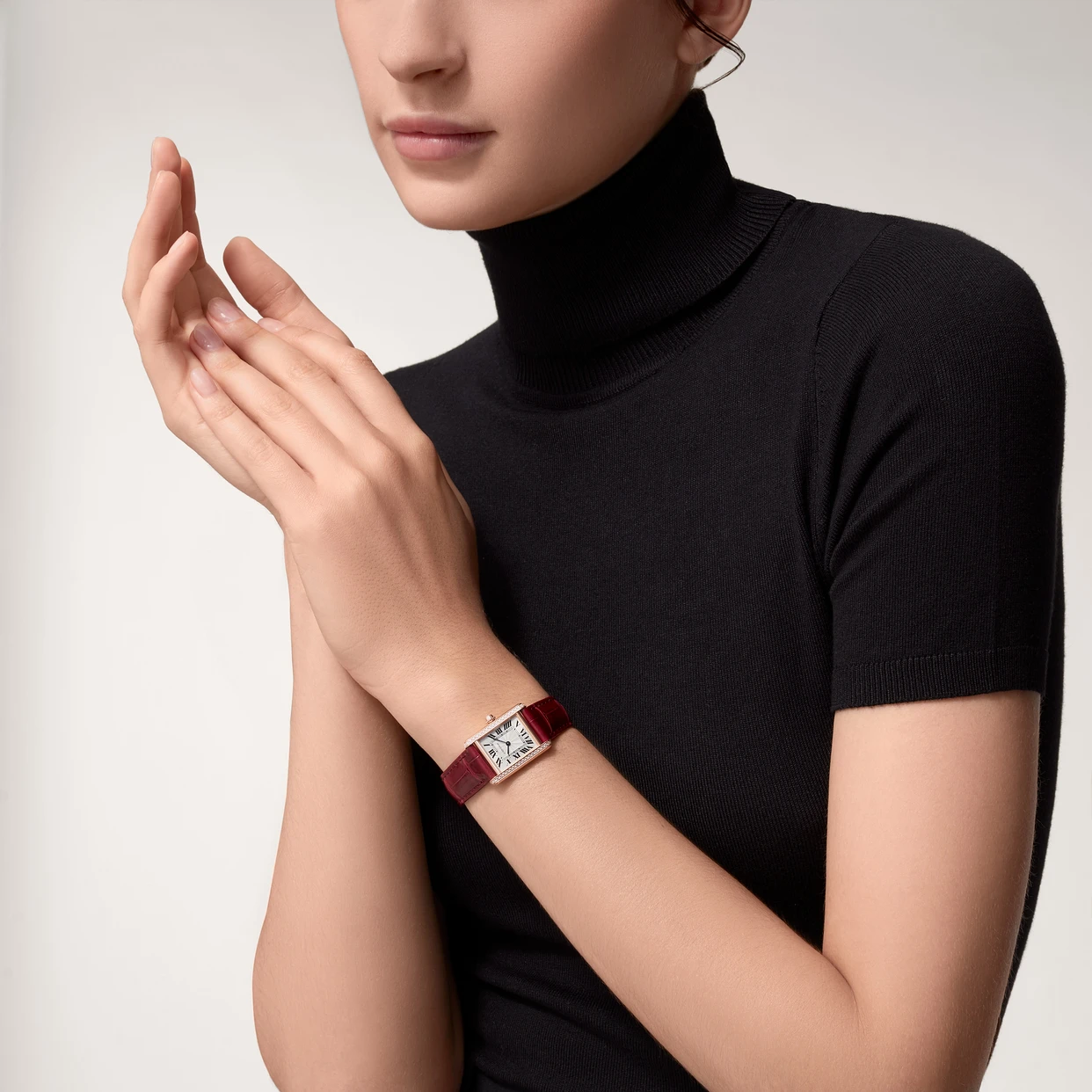 Super Clone 1:1 Tank Louis Cartier Watch Small Model Diamond Red WJTA0037 Replica-fasswatch