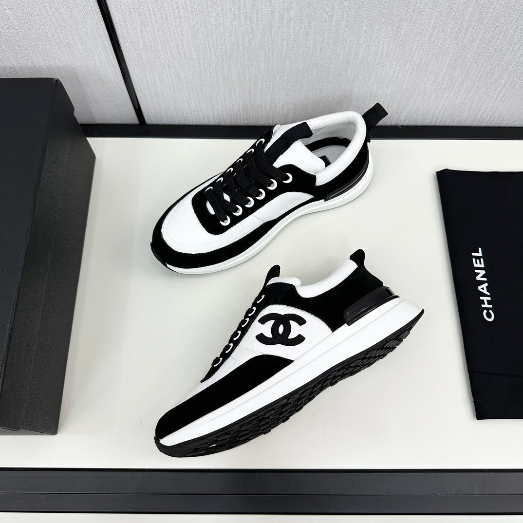 SNEAKER IN BLACK SUEDE AND WHITE CALFSKIN、mysite、Cacoeks