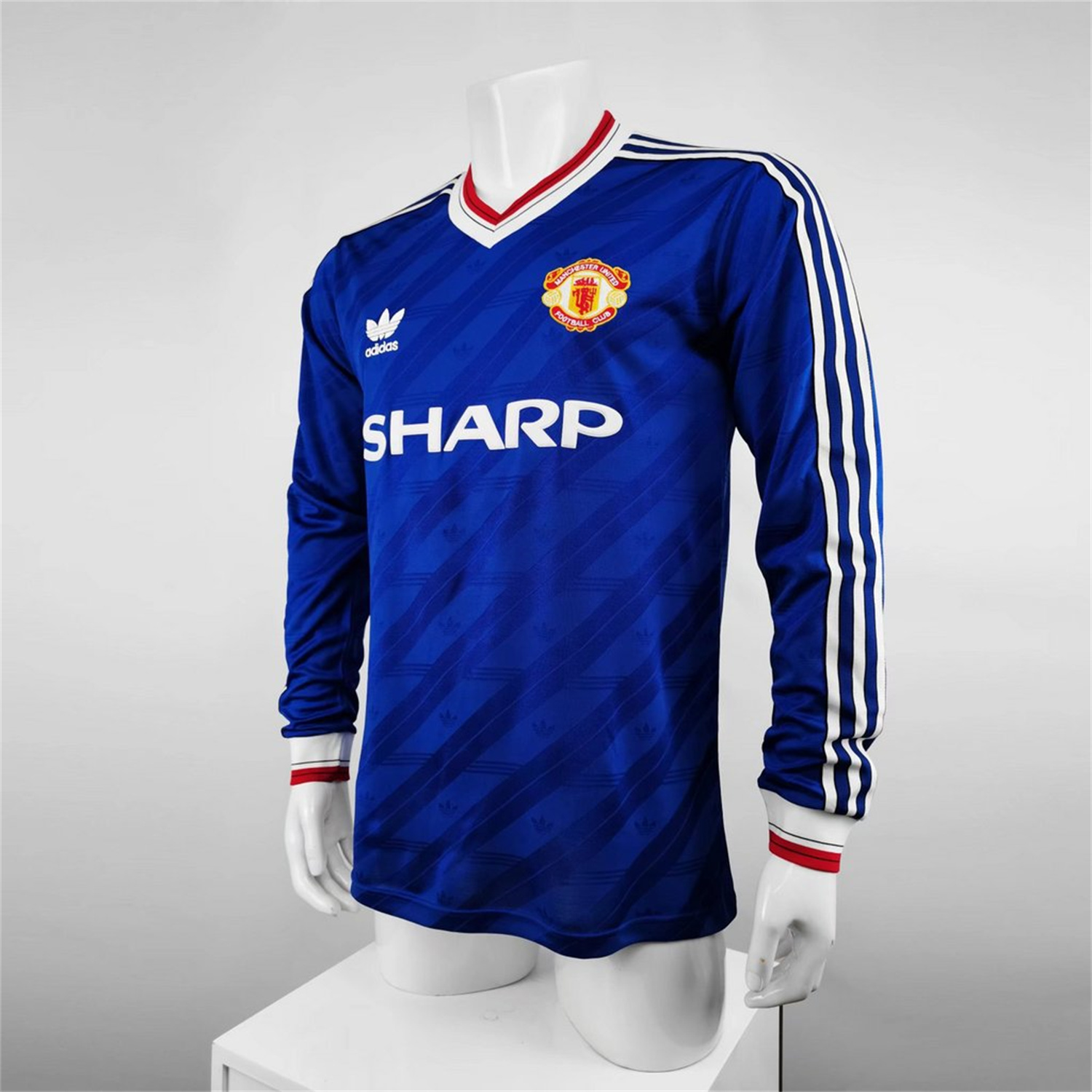 ManixJersey.com | Retro Manchester United 86-88 Third Long Sleeve Jersey -Customize Name, Number and Patch | Worldwide Shipping