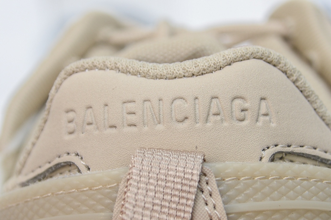 Balenciaga Track 2.0 Trainer in Beige、mysite、Cacoeks