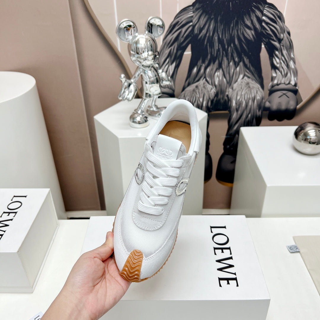 FLOW RUNNER SNEAKER IN WHITE IVORY SUEDE AND SHEEPSKIN、mysite、Cacoeks