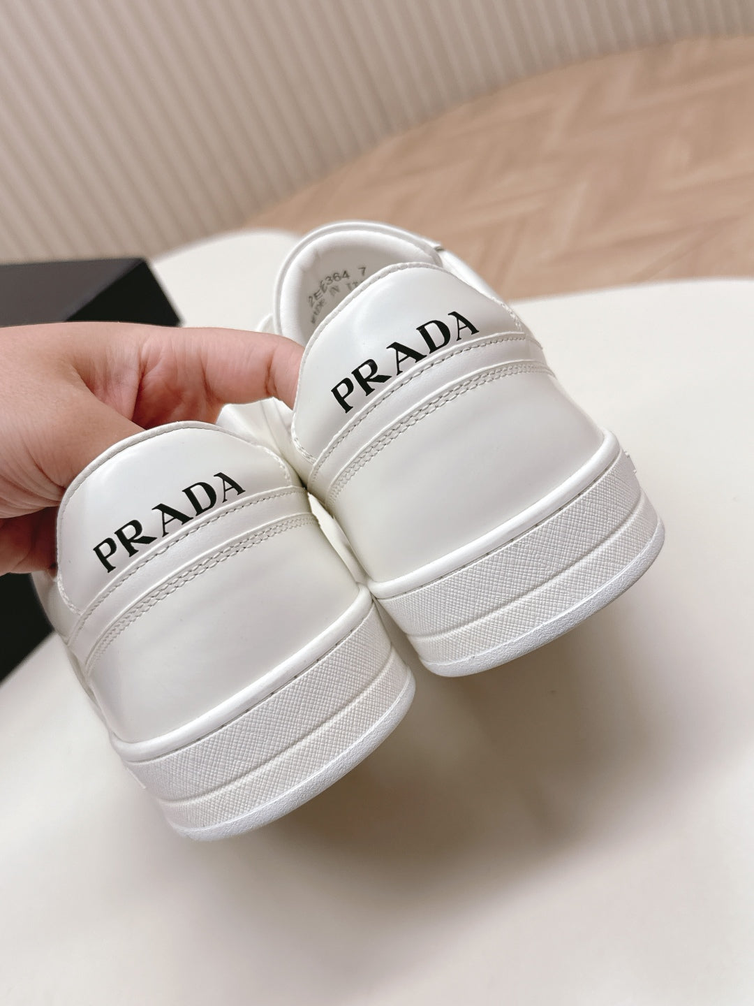 PRADA 25S DOWNTOWN SNEAKERS IN WHITE CALFSKIN SILVER HARDWARE、mysite、Cacoeks