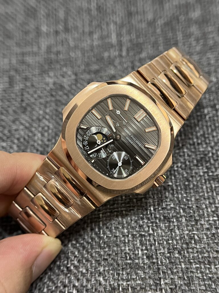 Đồng Hồ Patek Philippe Nautilus 5712R Rep 11 Nhà Máy GR 40mm (3)