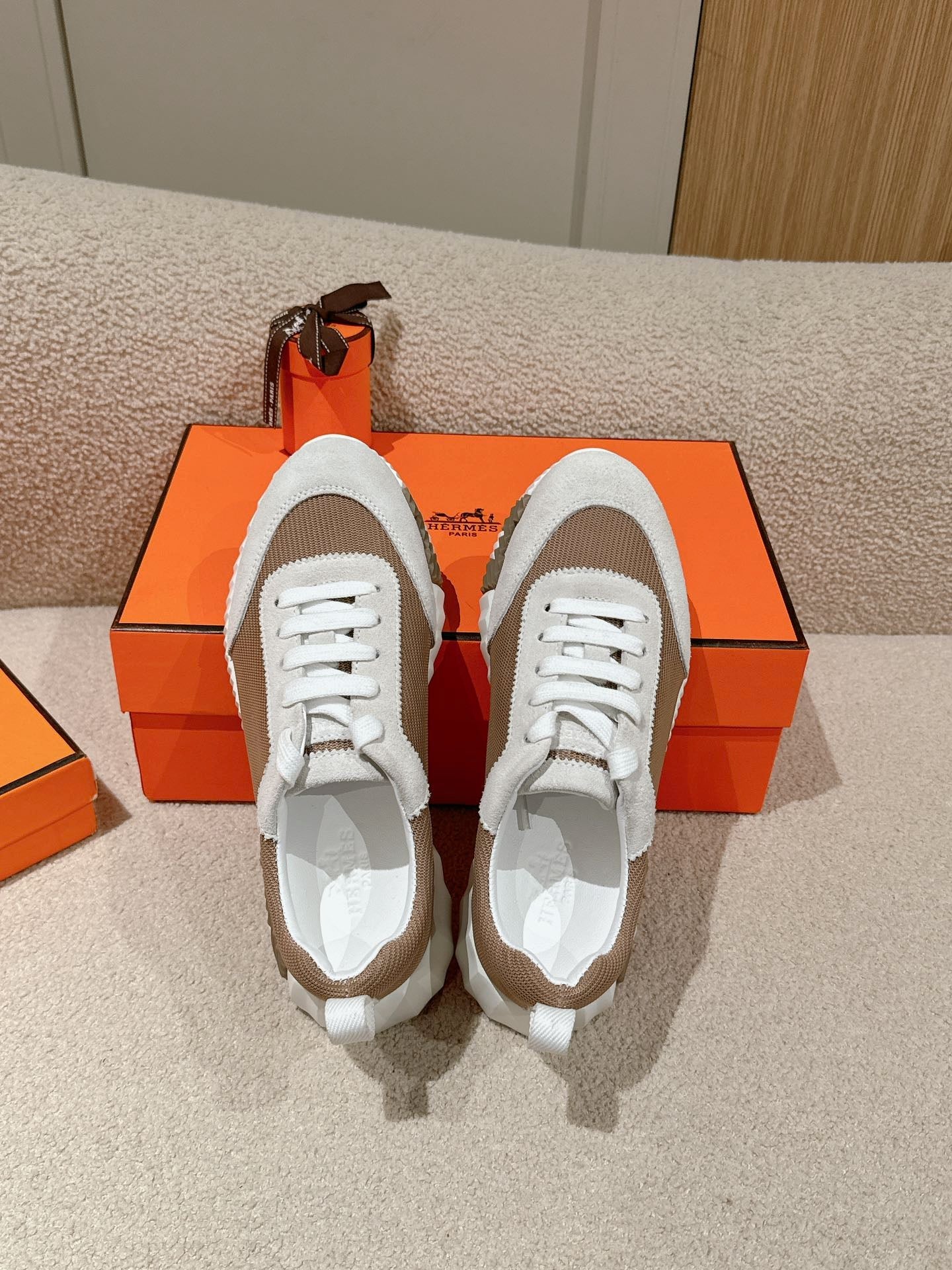 MAINLAND SNEAKER IN PALE GRAY SUEDE AND LIGHT BROWN BREATHABLE MESH FABRIC、mysite、Cacoeks