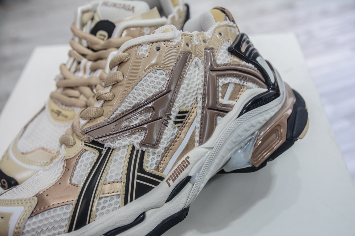 Balenciaga Runner Trainer in Beige Black White、mysite、Cacoeks