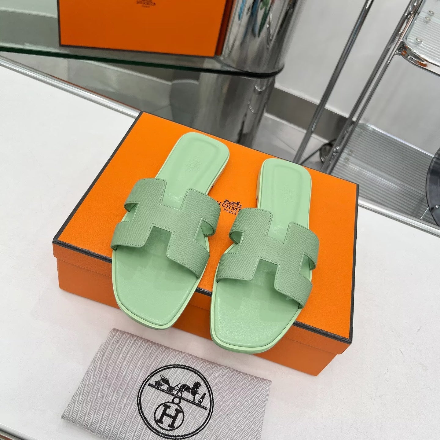 0RAN SANDALS IN GREEN PASTEL CALFSKIN、mysite、Cacoeks